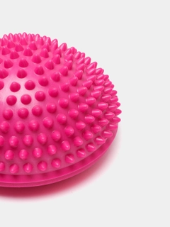 Розовый