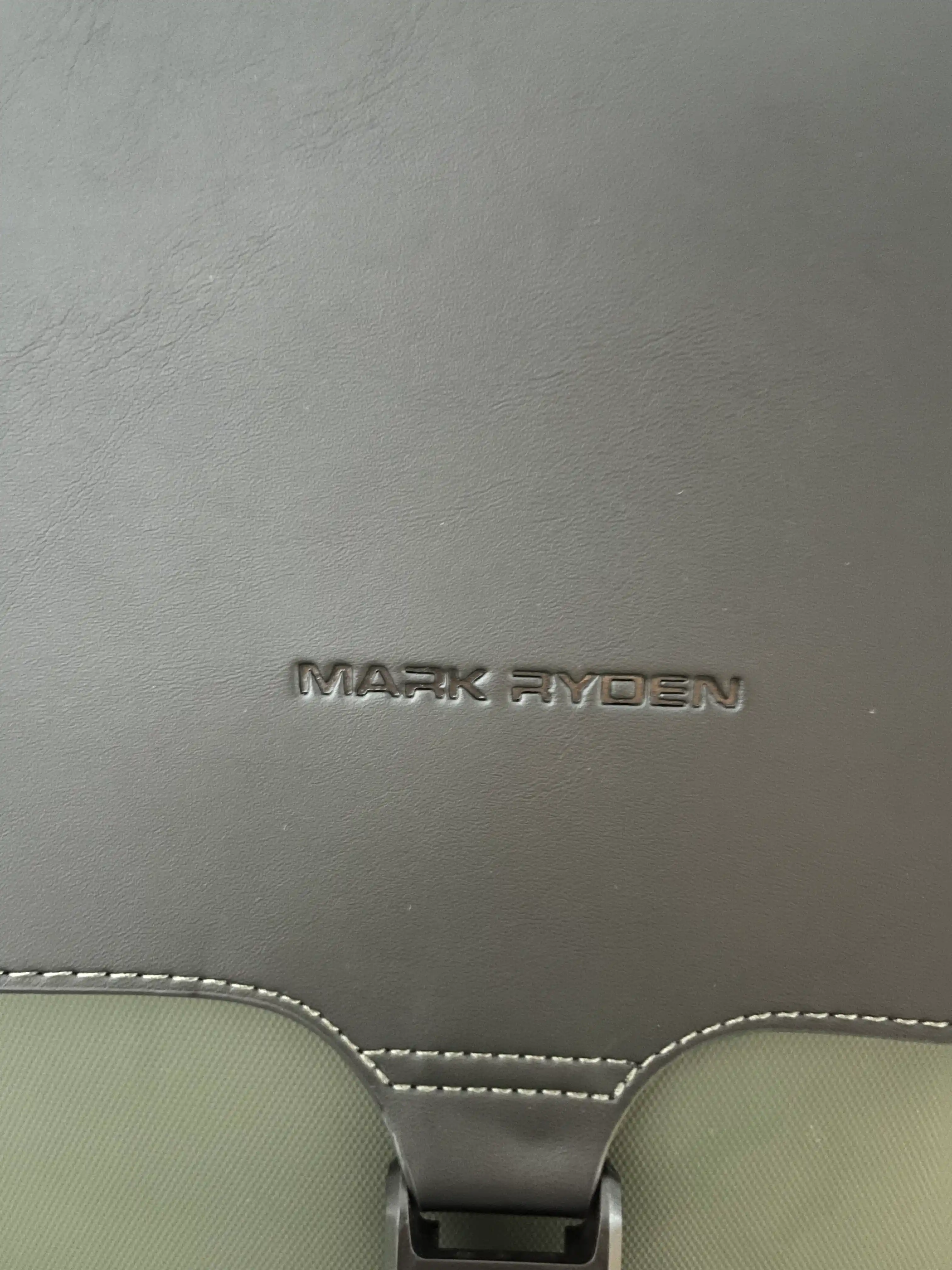 Бизнес-рюкзак Mark Ryden MR1611 для ноутбука 15.6", для мужчин и женщин