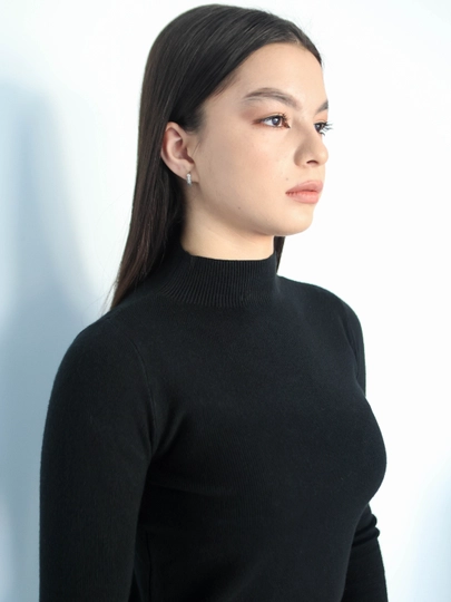 Ayollar sviteri, longsliv, slim-fit, bo'yingacha, chiziqli
