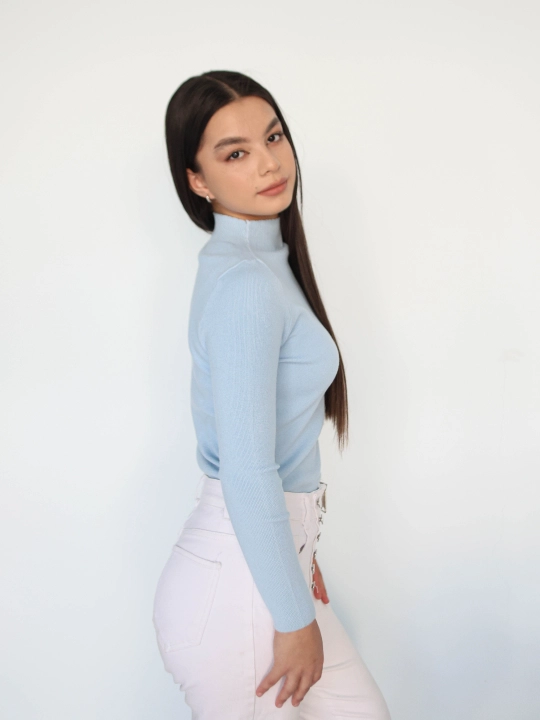 Ayollar sviteri, longsliv, slim-fit, bo'yingacha, chiziqli