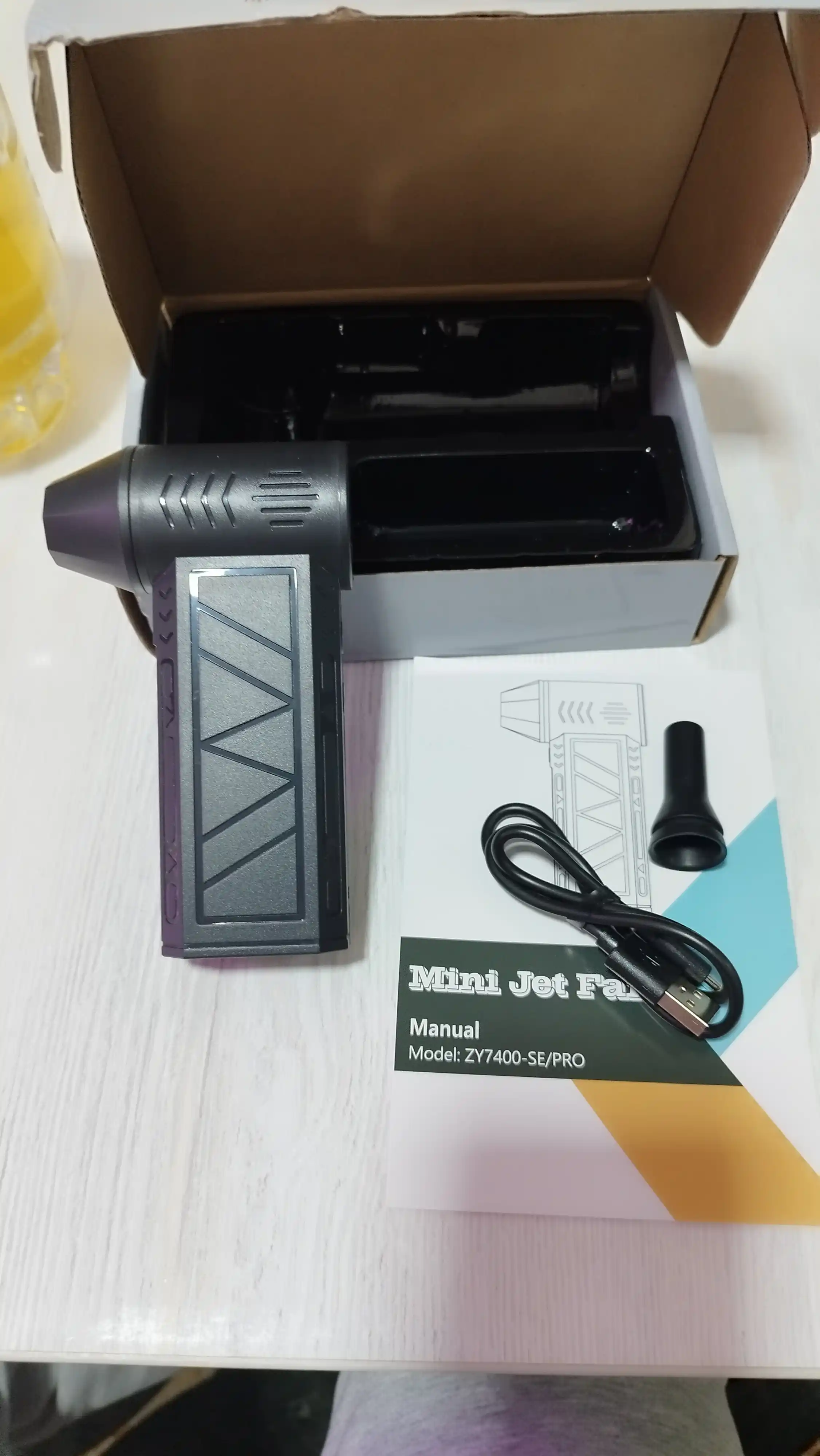 Akkumulyatorli havo puflagich turbofen, 130000 ayl/daq, Type-C, 5000 mAh