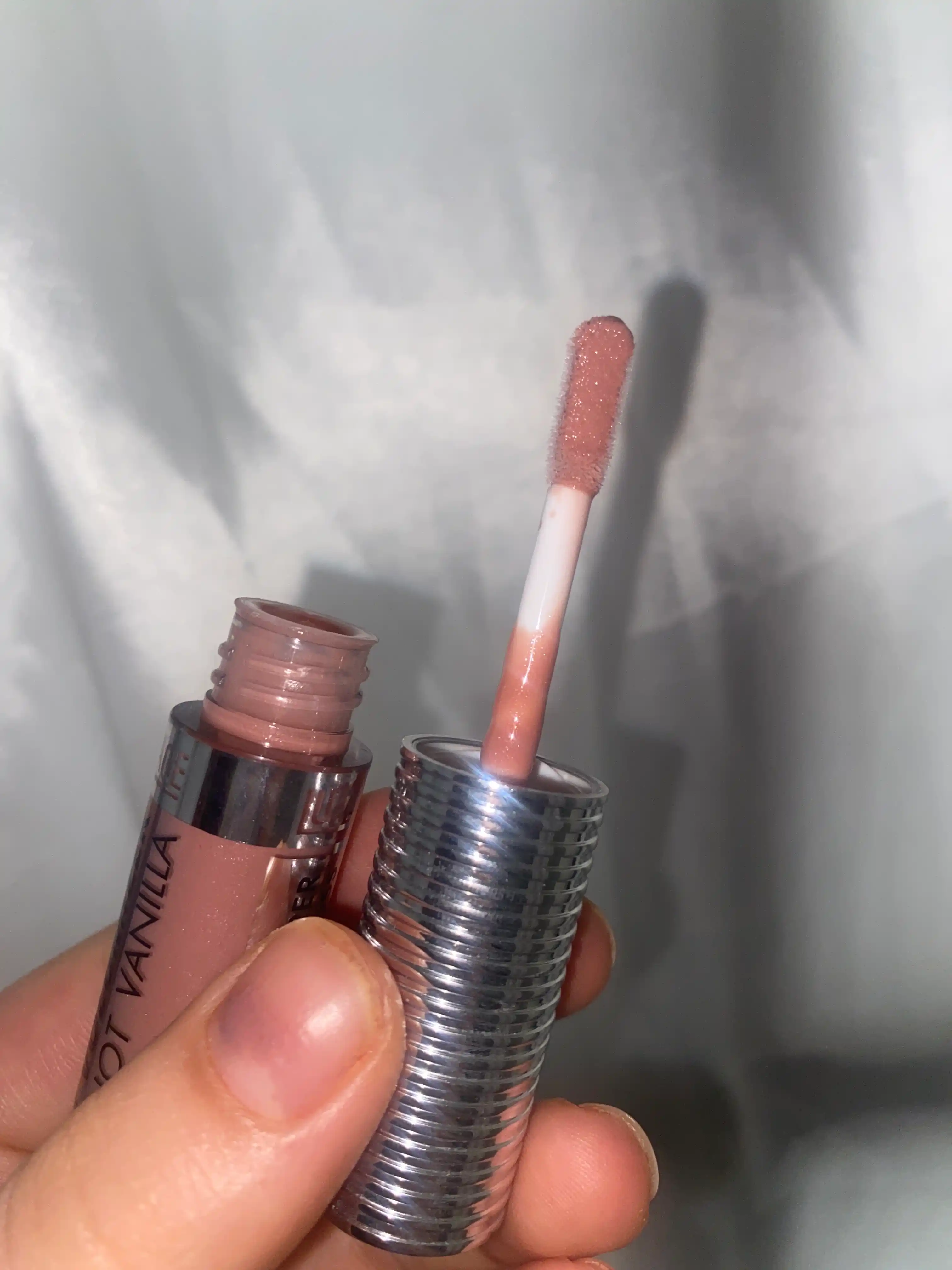 Плампер блеск для губ Luxvisage Hot Vanilla Lip Volumizer