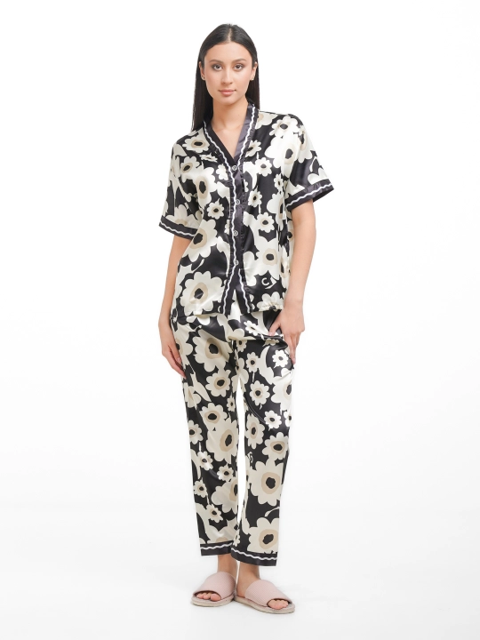 Ayollar pijama to'plami