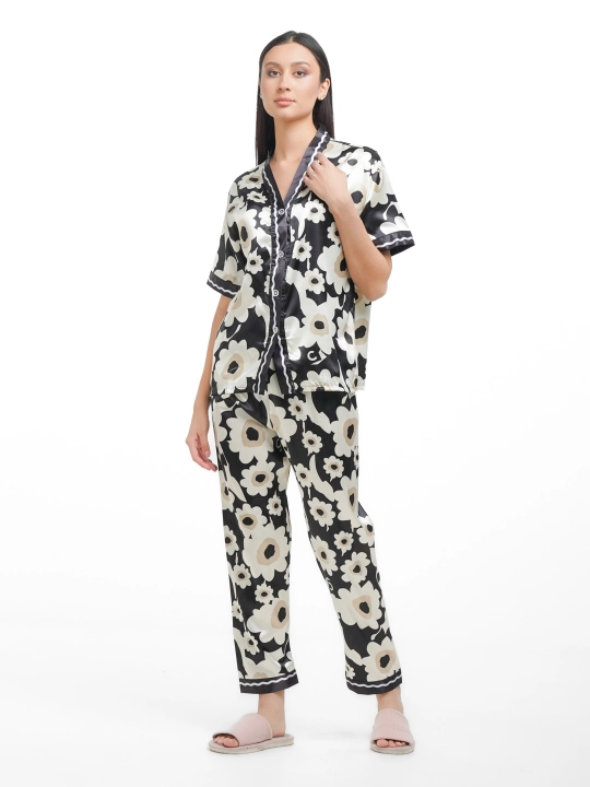 Ayollar pijama to'plami