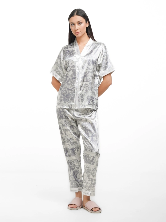 Ayollar pijama to'plami