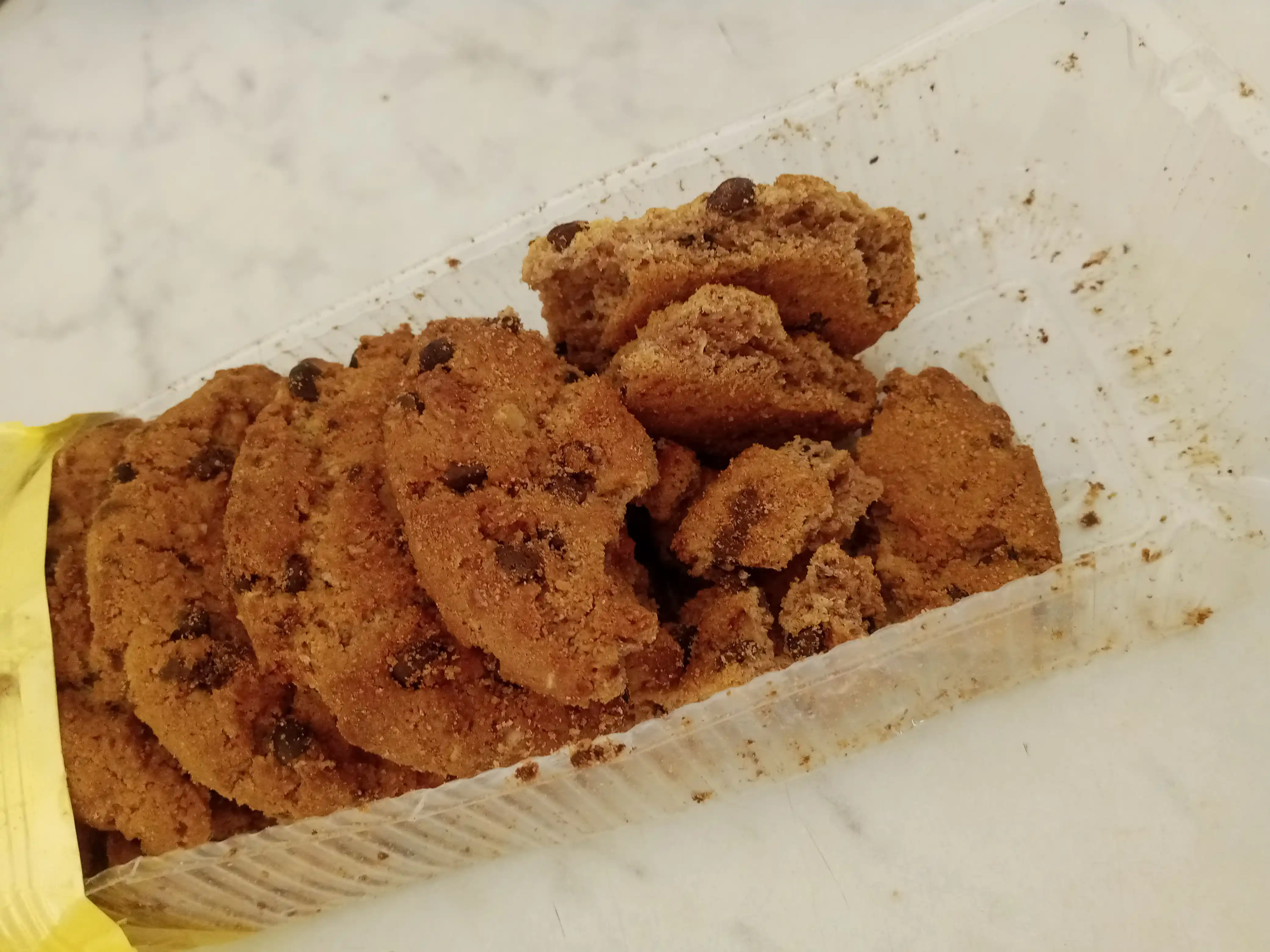 Pechenye Yashkino, shokolad tomchilari bilan, 200 g