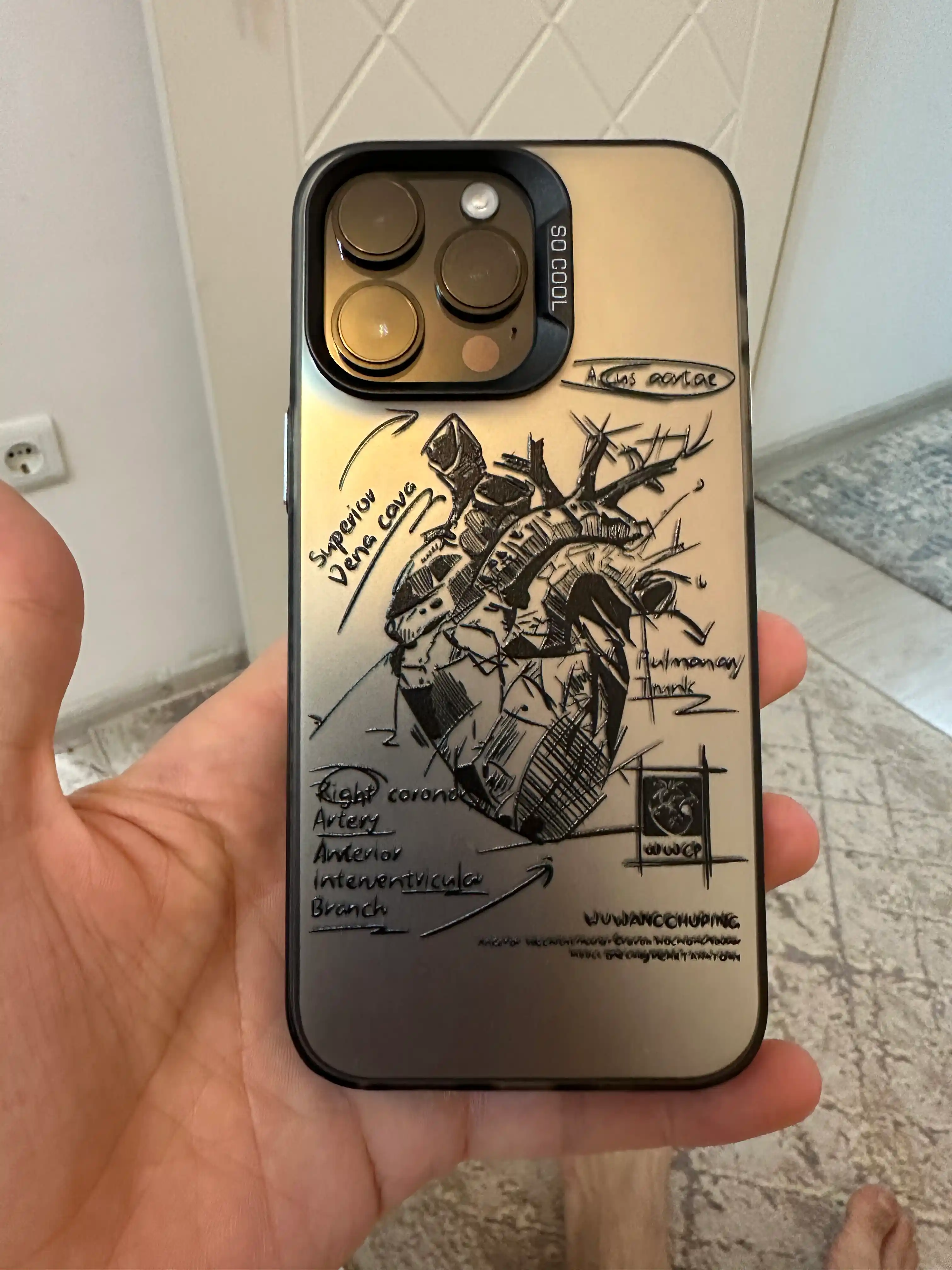 Тонкий силиконовый чехол Heart, для iPhone 12 / 13 / 14 / 15 / 16 Pro, Pro Max