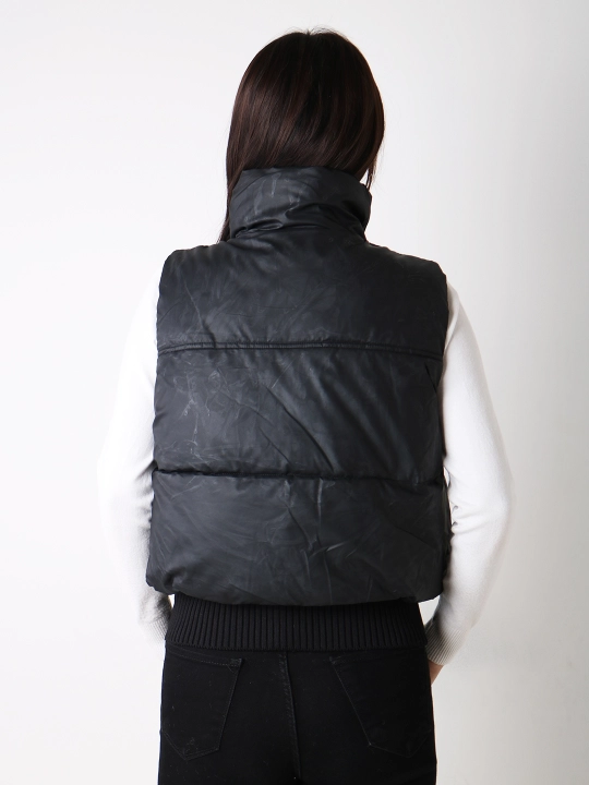Ayollar uchun yomg‘irbardosh matodan tikilgan yelek, universal o‘lcham L-XL