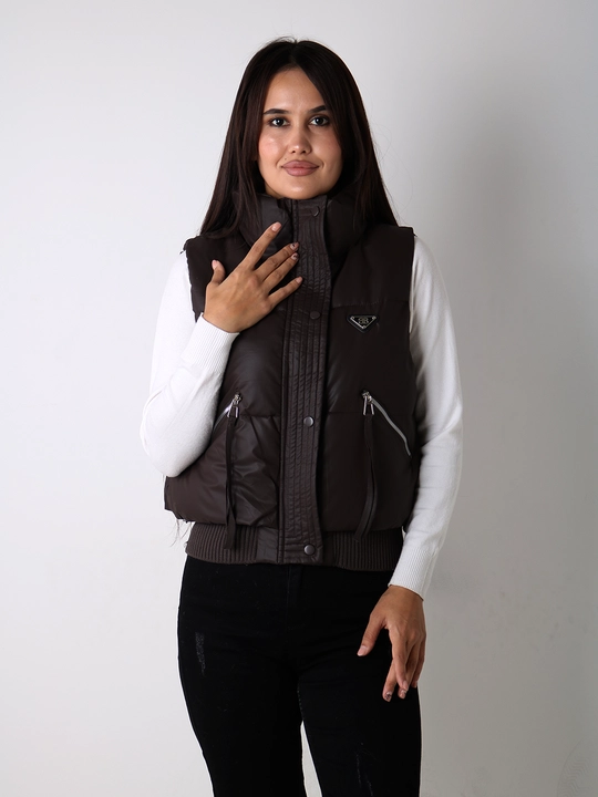 Ayollar uchun yomg‘irbardosh matodan tikilgan yelek, universal o‘lcham L-XL