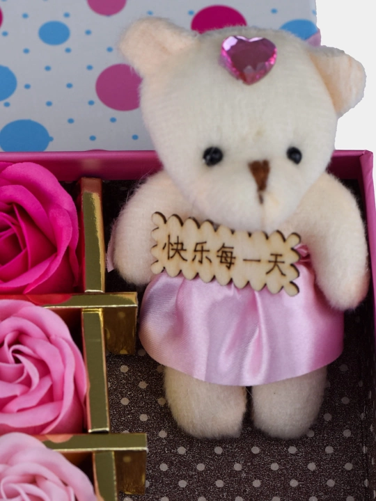 Sovunli atirgullar romantik to'plam, Teddy Ayiq bilan, 9 dona, 15 * 15 * 7 sm