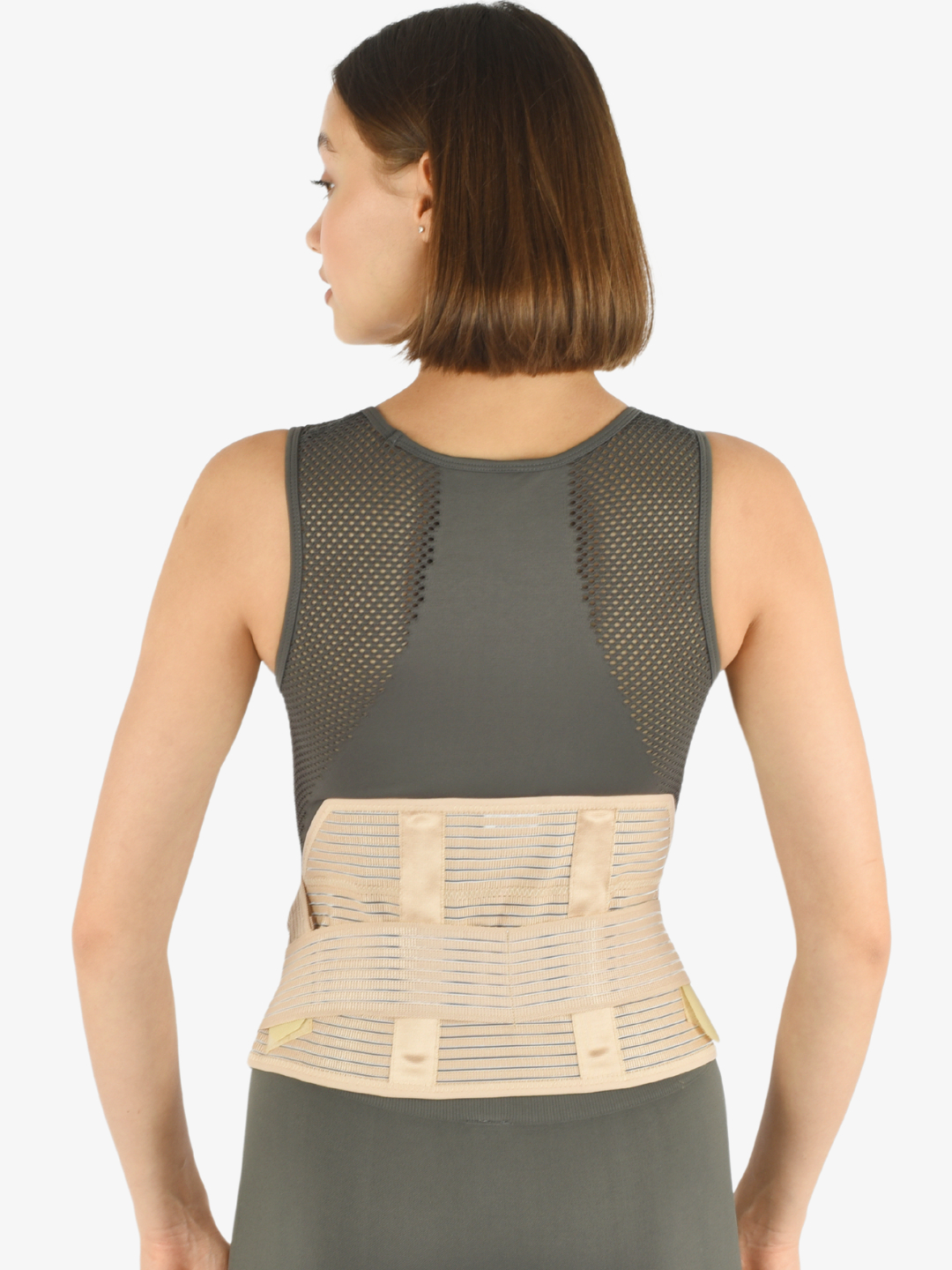 Bir qizning ogziga uning roziligisiz kirib keldim.