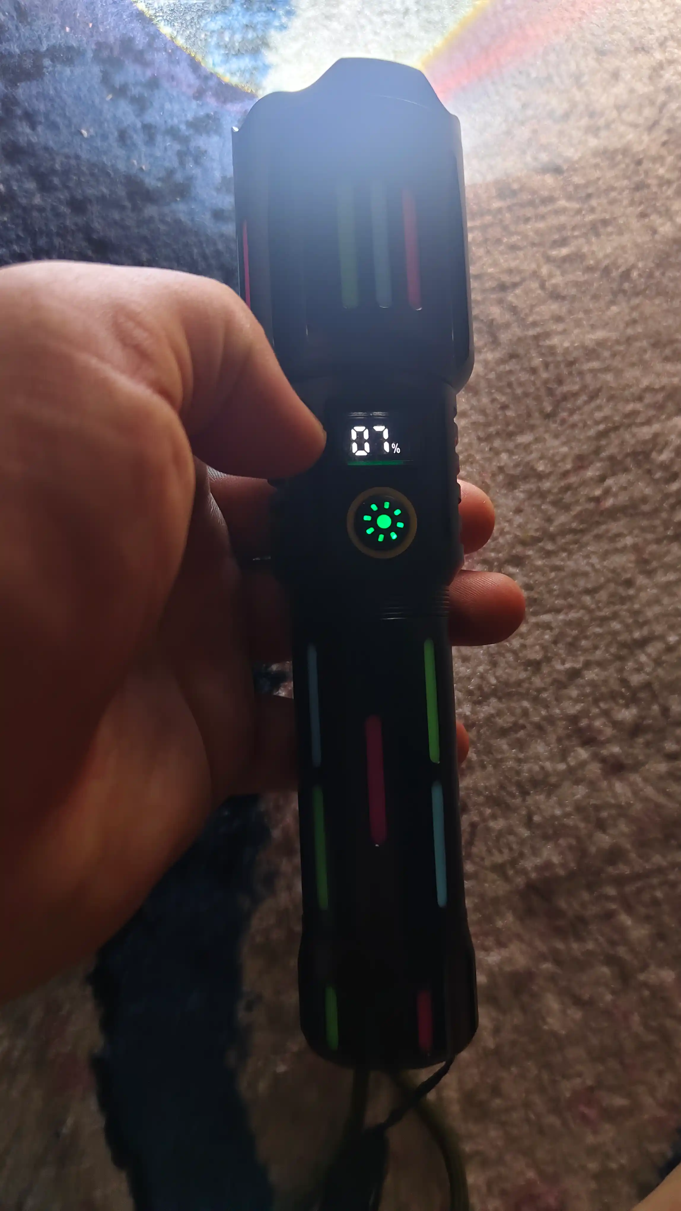 Lazerli qo'l fonar, qayta zaryadlanuvchi, akkumulyatorli chiroq Power Bank bilan