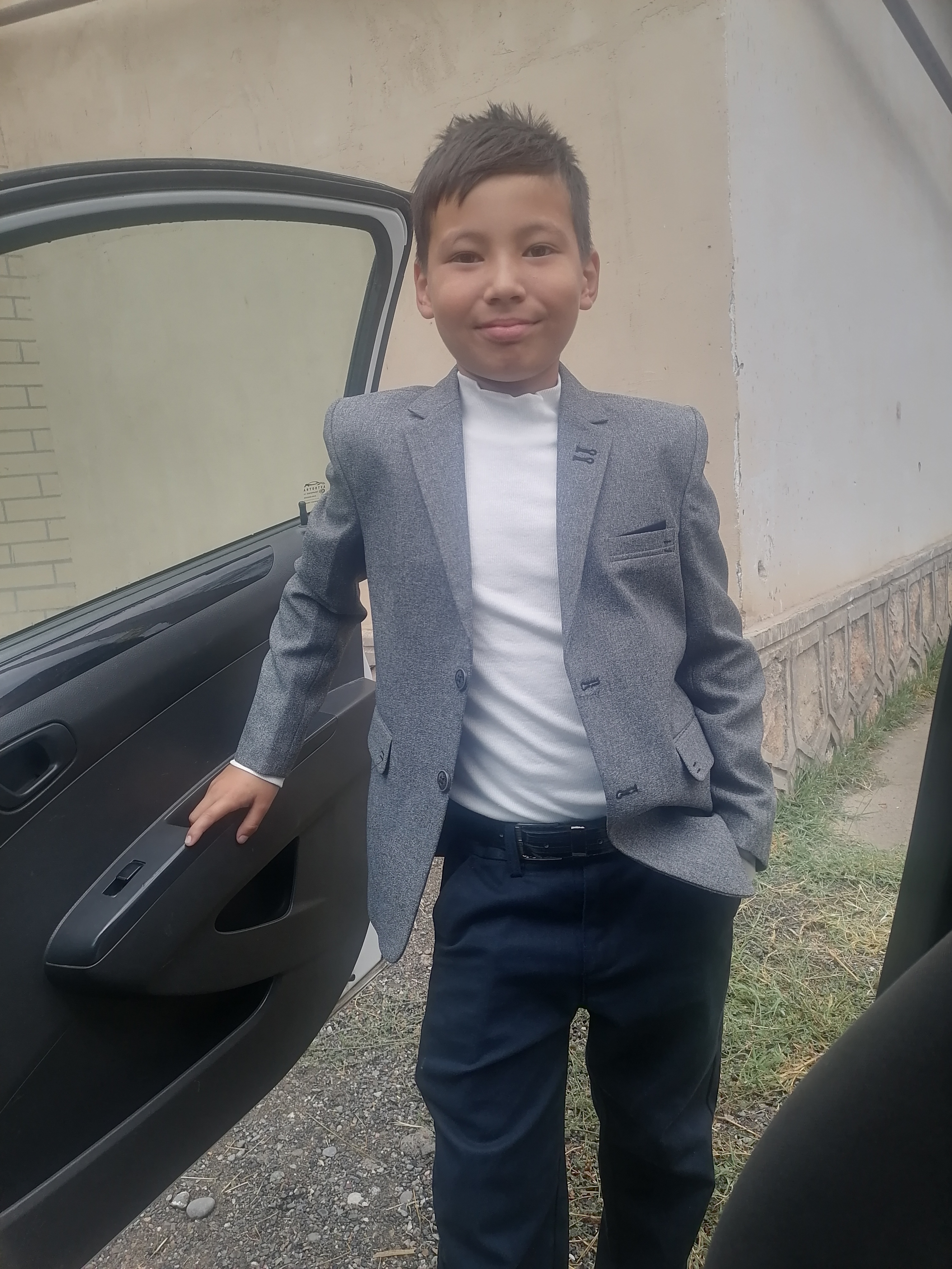 Yoriqli trikotaj vodolazka