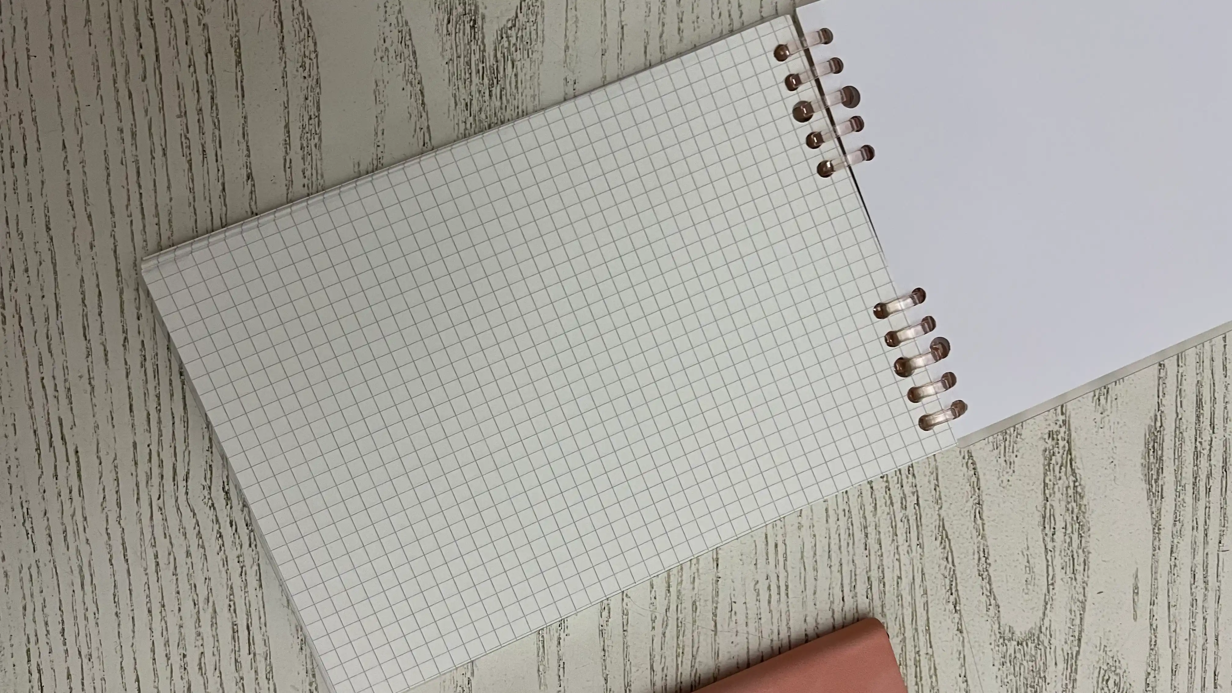 Bloknot A5, 60 varaq, chiziqli va katakli, olinadigan varaqlar bilan