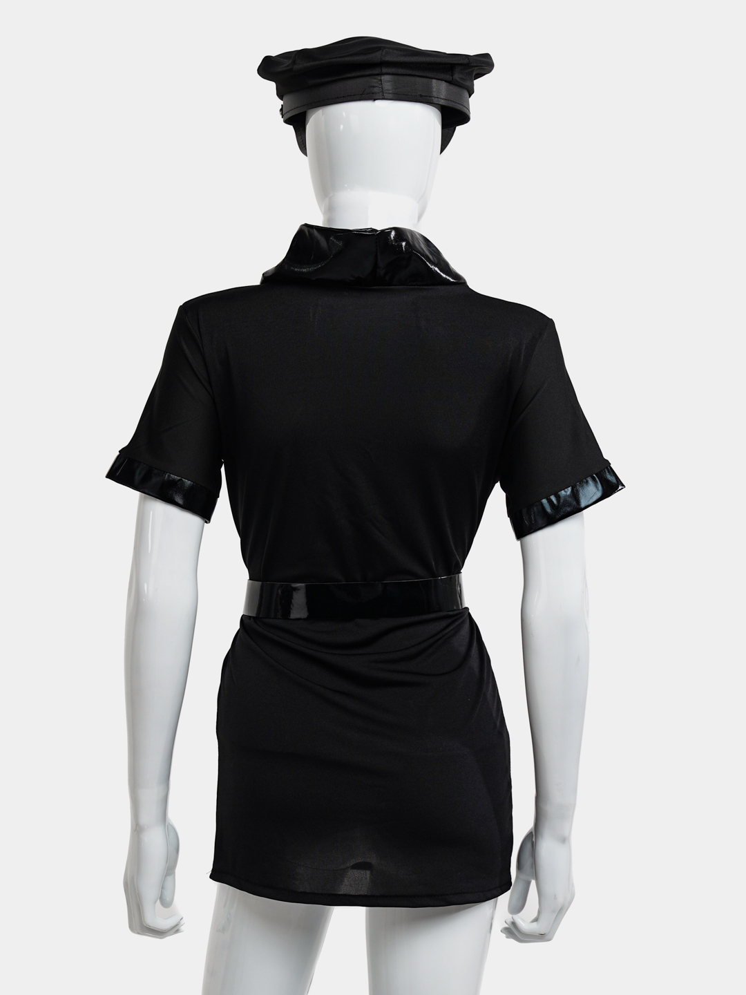 Men eshakdagi qoramagizni sikdim va uning ichiga bir ogiz spermani quydim