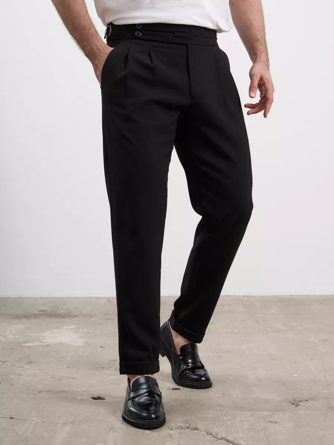 Oyoqlarda külotlu çorap porno