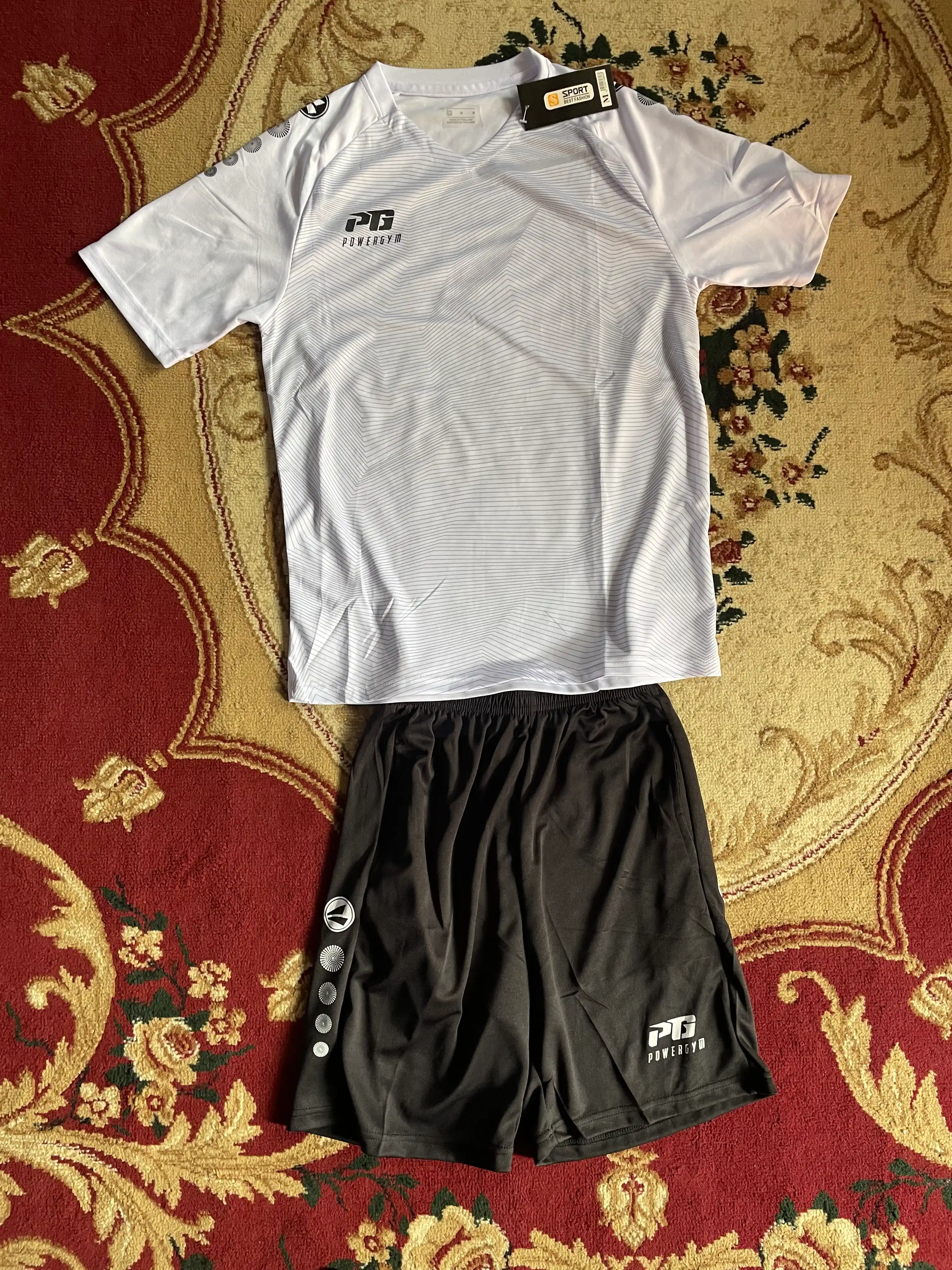 Erkaklar va bolalar uchun futbol formalari PowerGym
