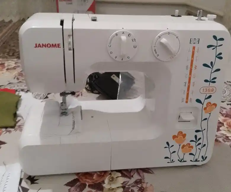 Швейная машина Janome 1388
