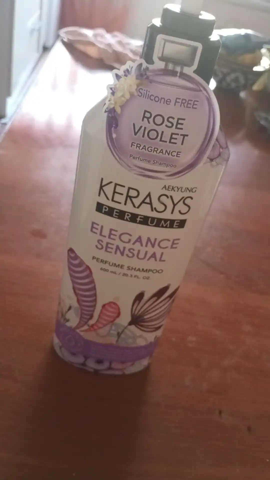 Kerasys Perfume Elegance&Sensual hajmli, xushbo‘y hidli shampuni, 600 ml