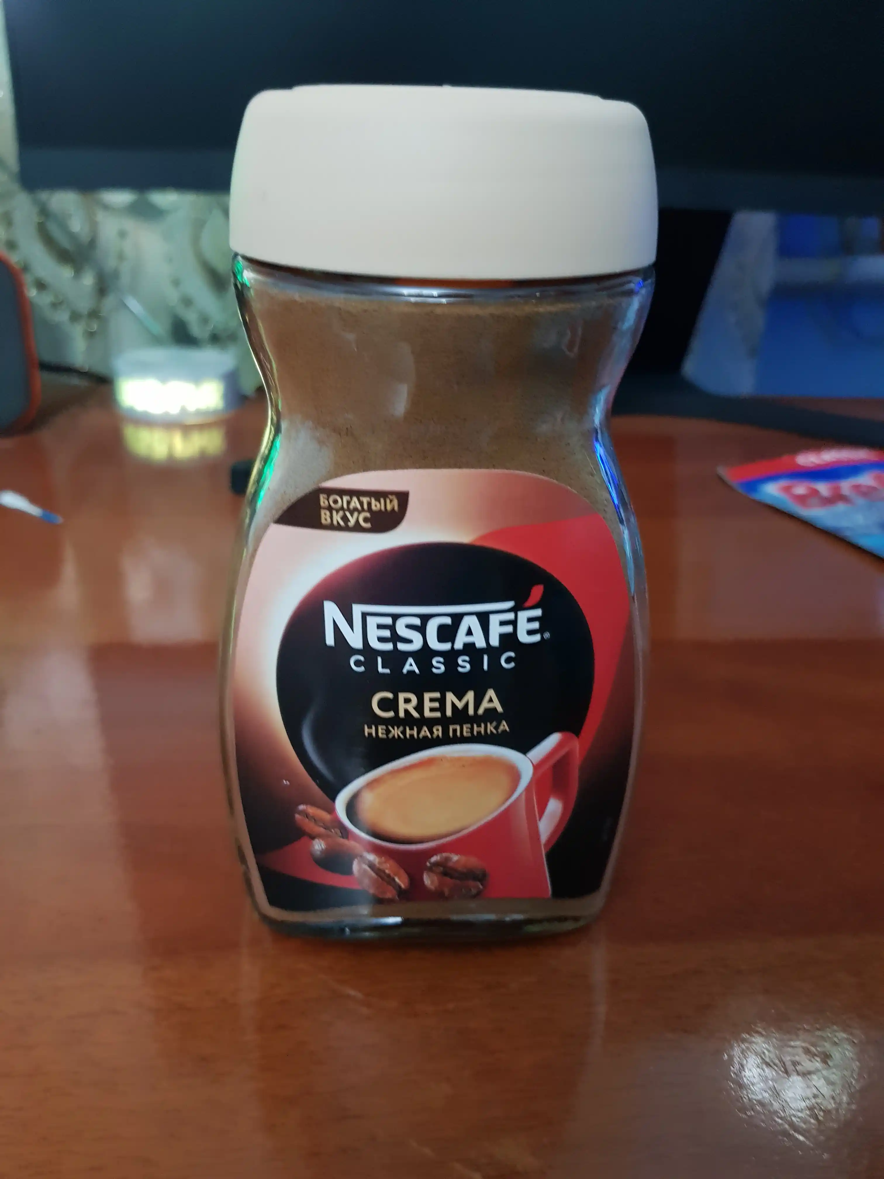 NESCAFÉ Classic Crema qahva tabiiy eriydigan kukuni, 95 g