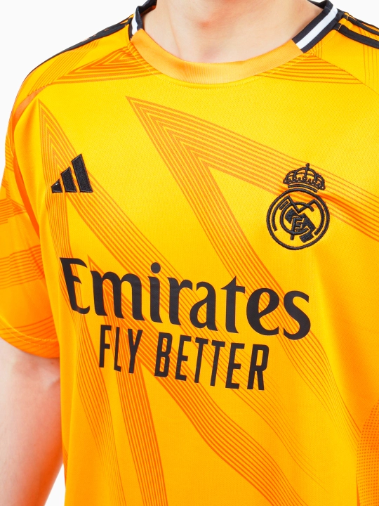 Futbol forma Real Madrid, yangi mavsum 24/25