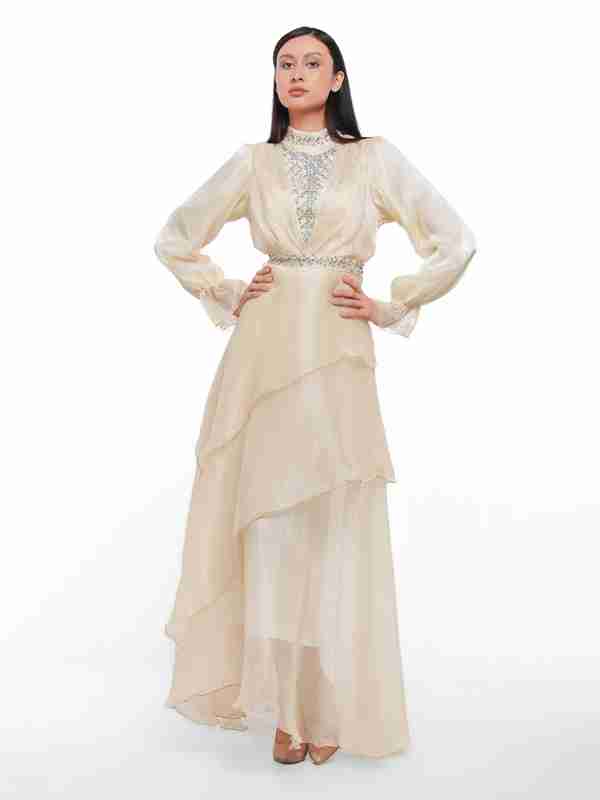 Libosga moslashtirilgan kashta tikish narxi