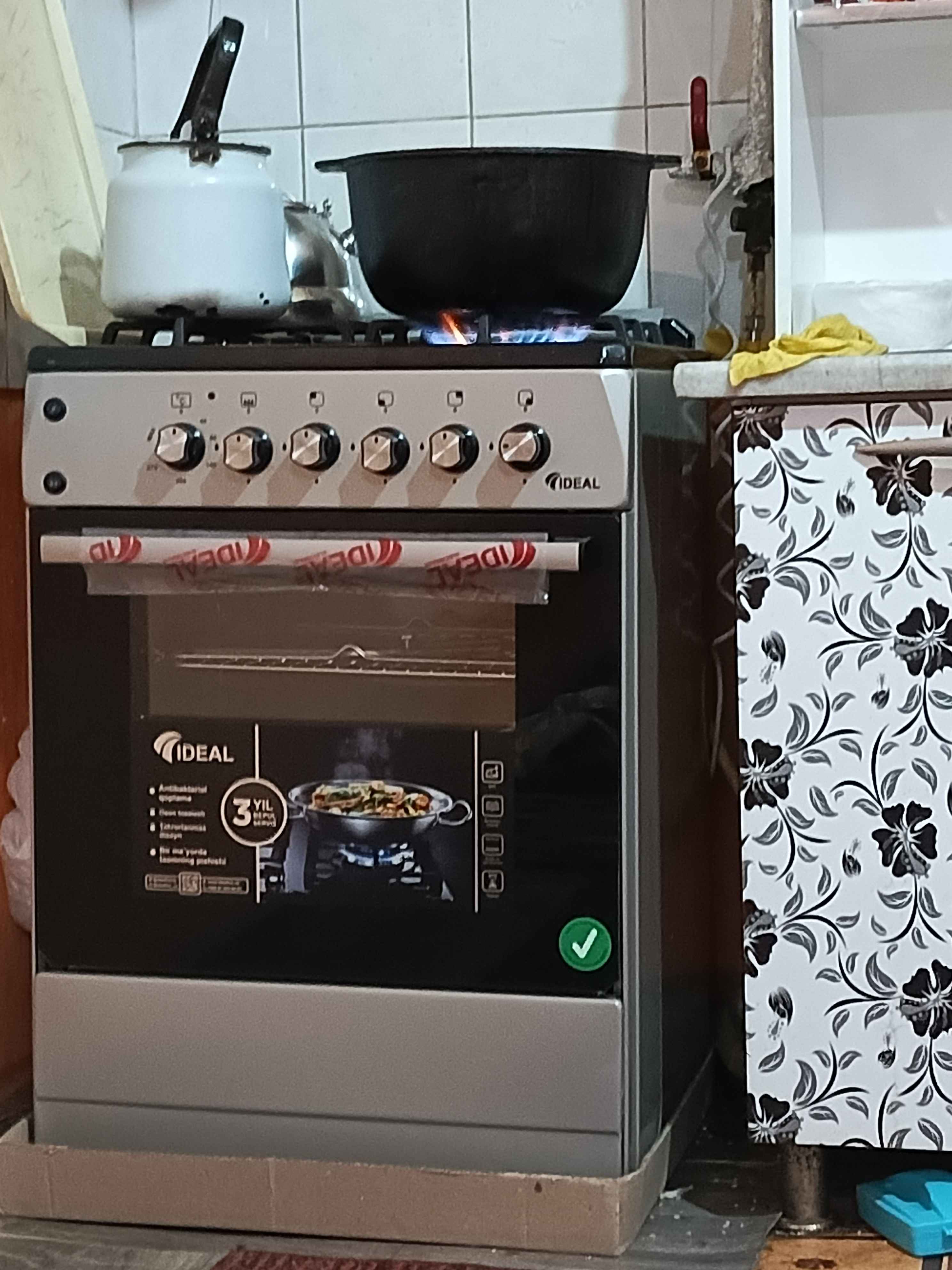 Gaz plitasi Ideal L265, 4 konforkali, pechning hajmi 65 litr, 60 * 60