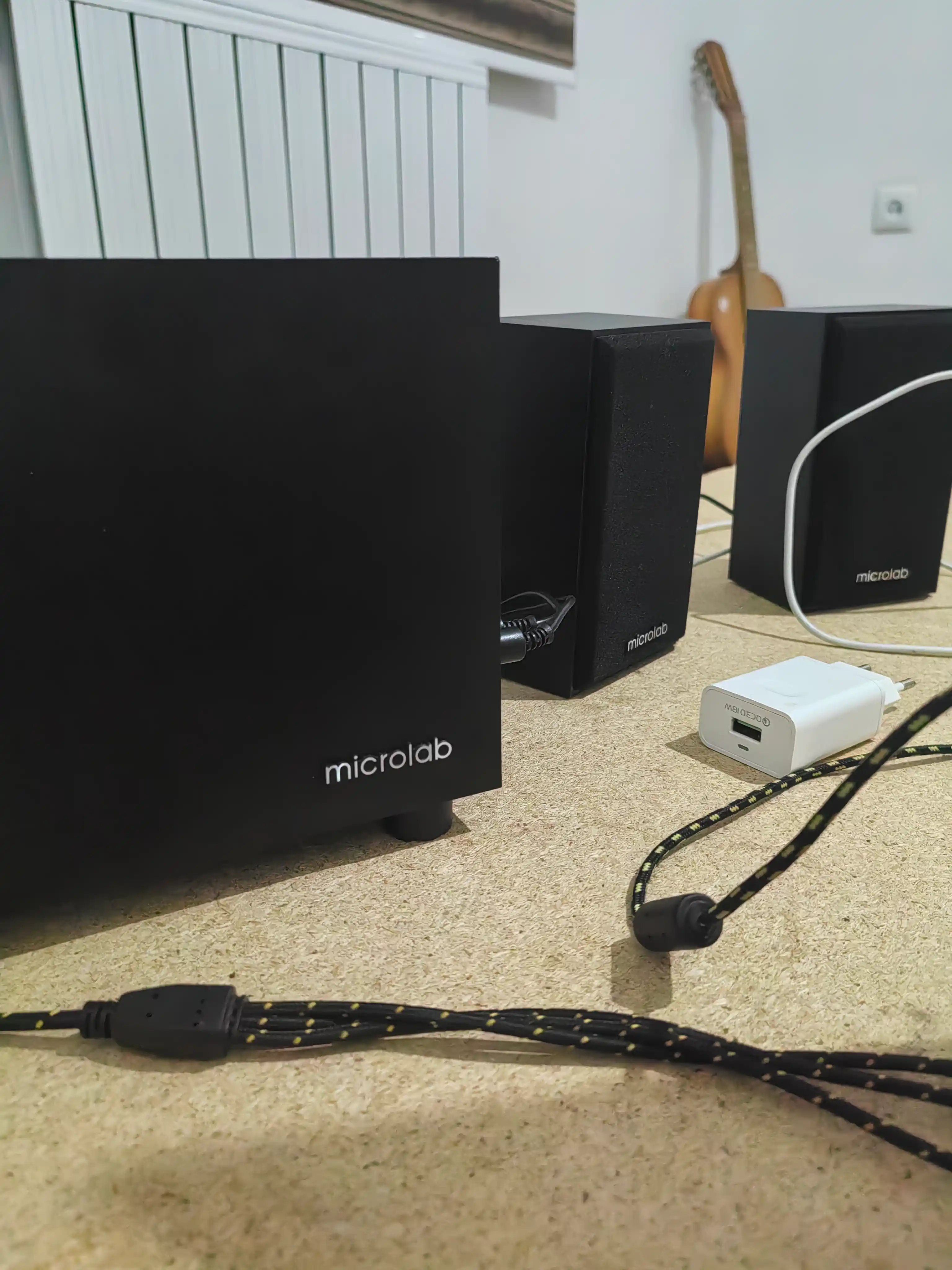 Microlab M-105BT akustik tizimi 2.1, bluetooth, 22Vt
