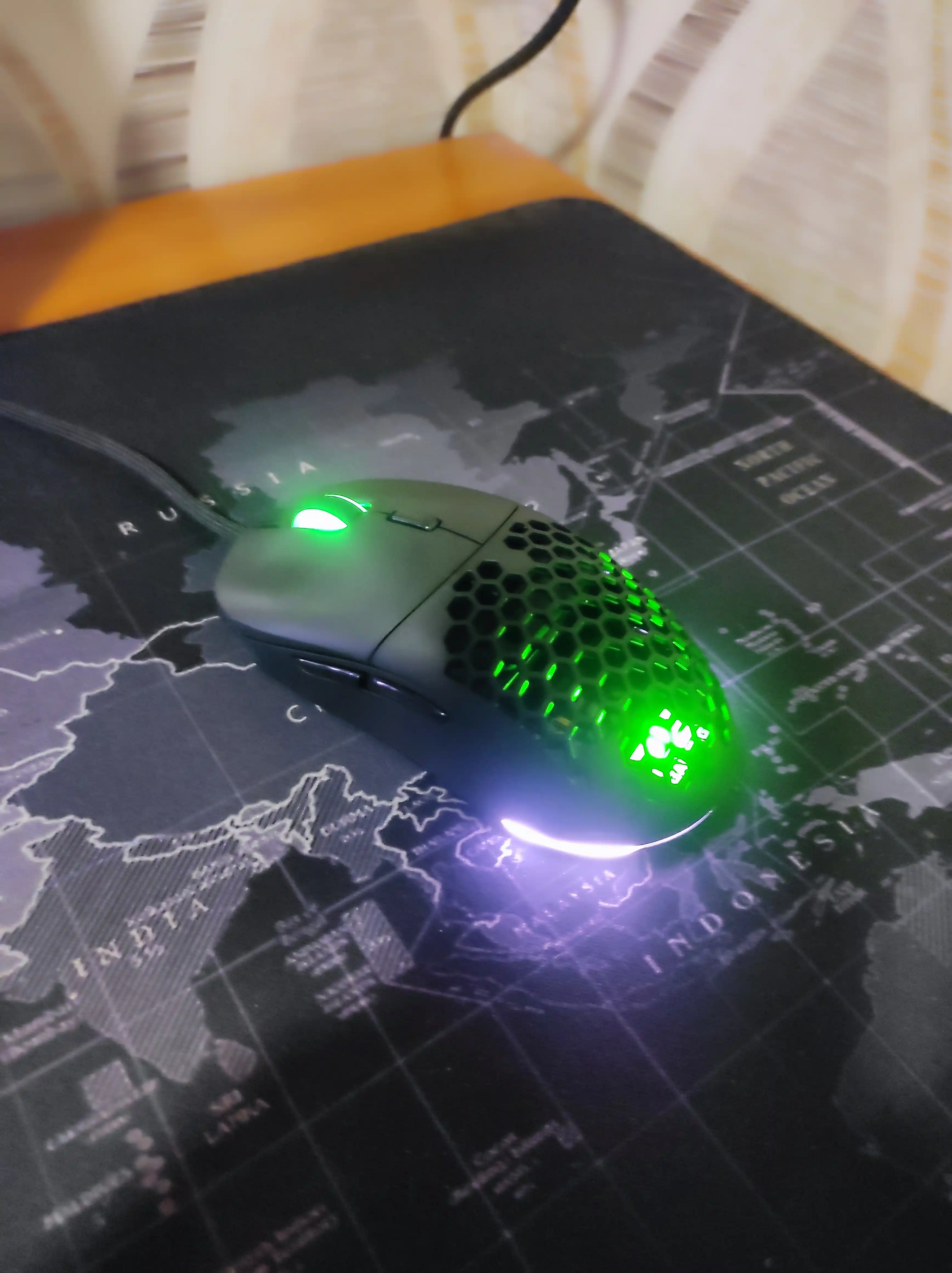 Simli o'yin sichqonchasi 2E GAMING HyperDrive Lite, RGB, ikki korpusli