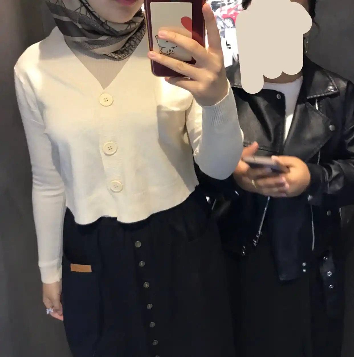 Ayollar uchun engil trikotaj kuzgi kardigan