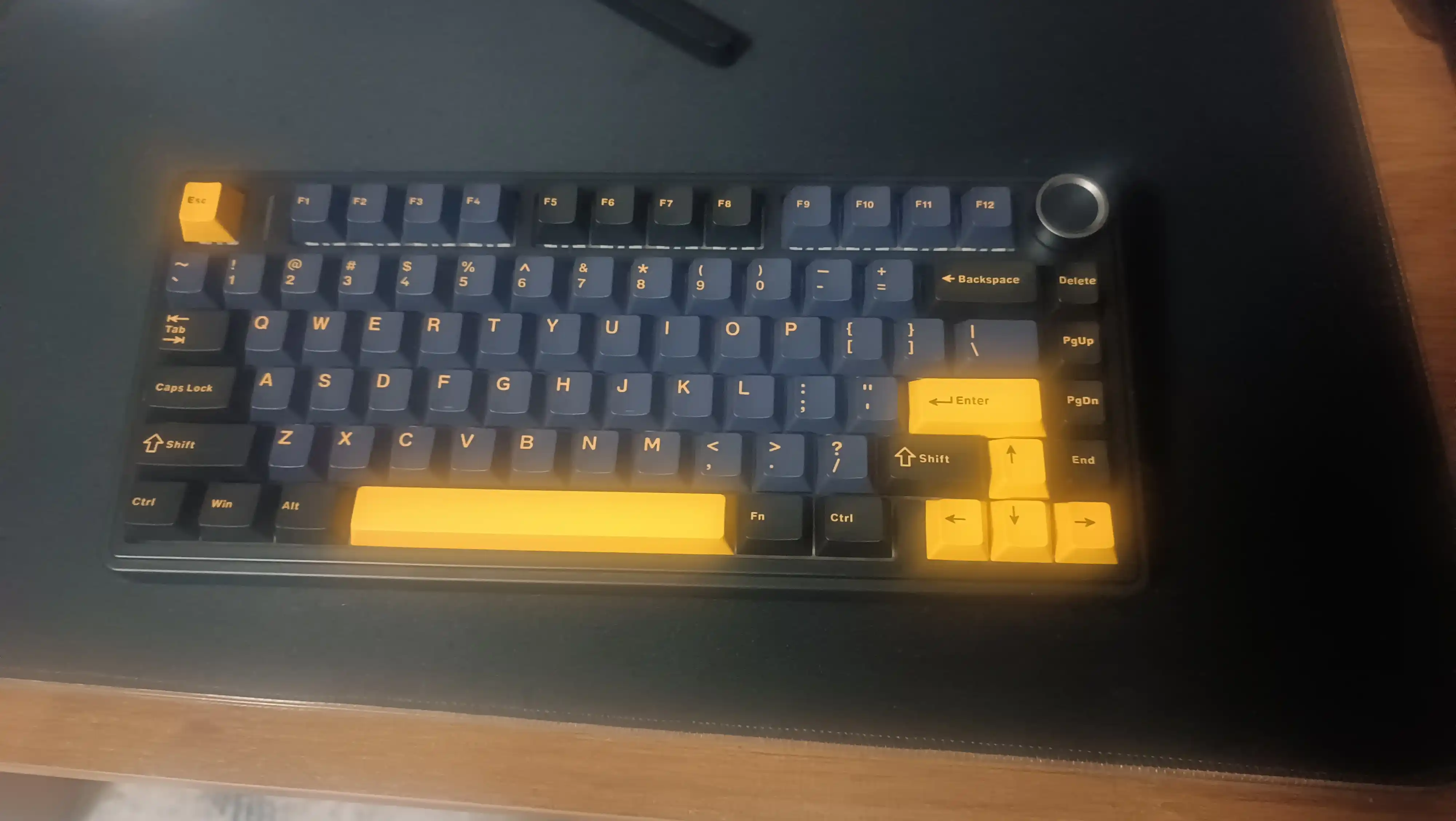 Aula F75 Simsiz + Bluetooth HotSwap, mexanik, o‘yin klaviaturasi, RGB, qora