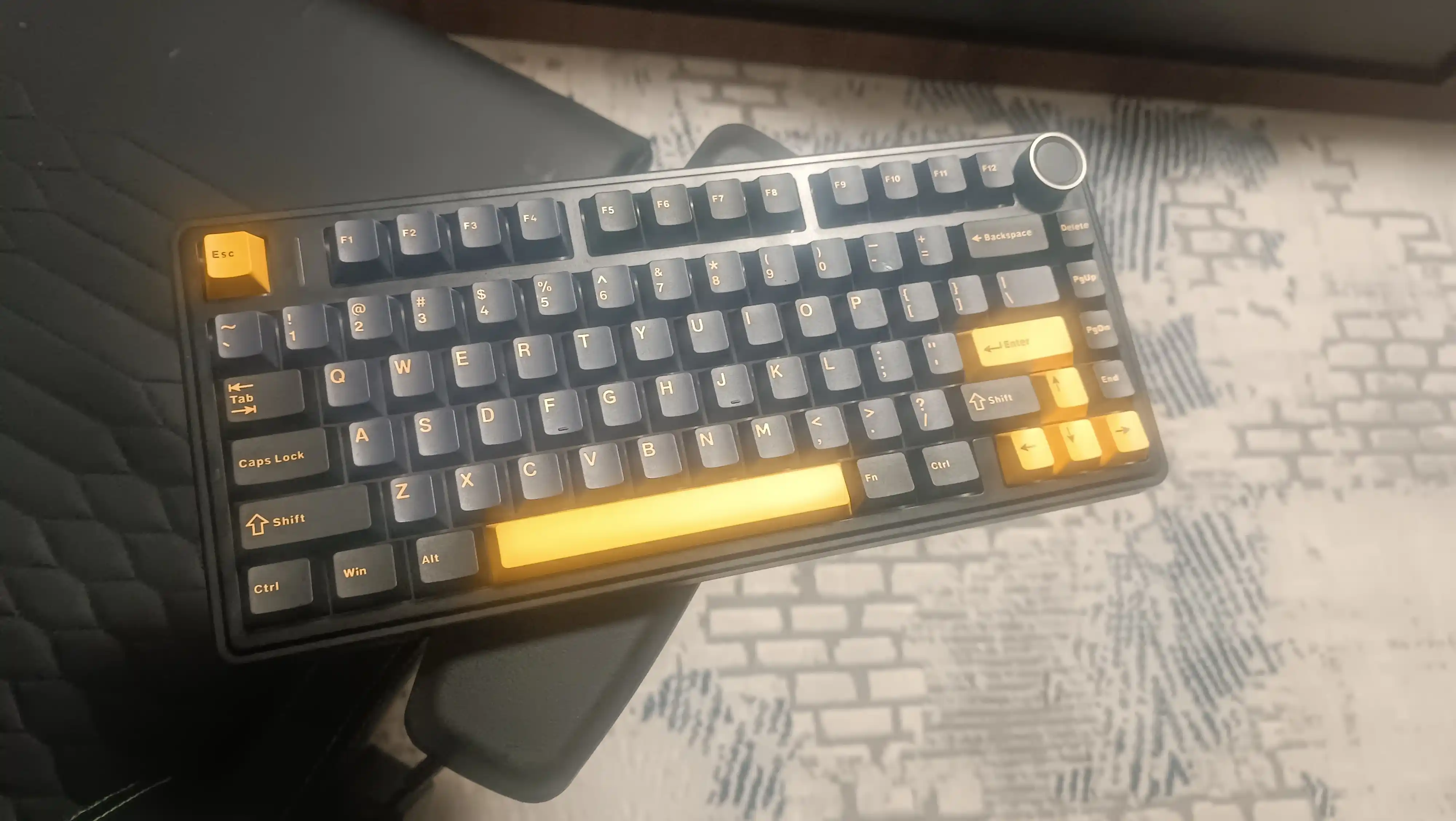 Aula F75 Simsiz + Bluetooth HotSwap, mexanik, o‘yin klaviaturasi, RGB, qora