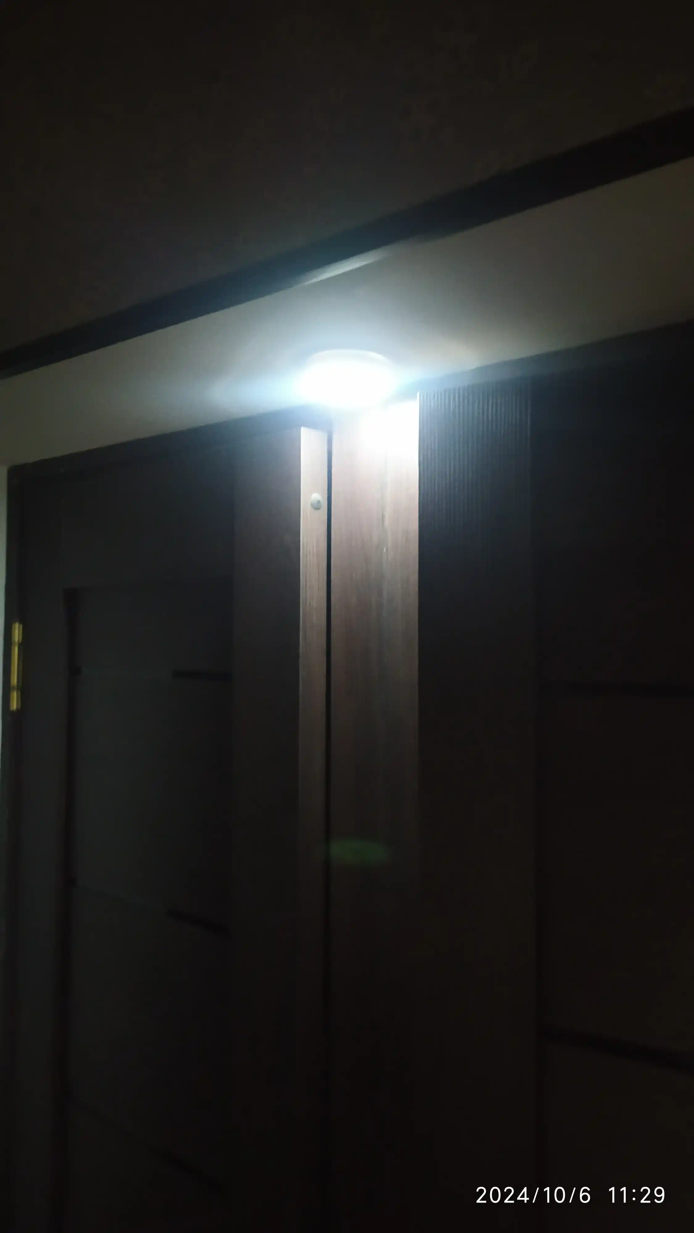 Simsiz LED chiroq, tungi yorug'lik, harakat sensori bilan chiroq, tungi lampa, svetilnik