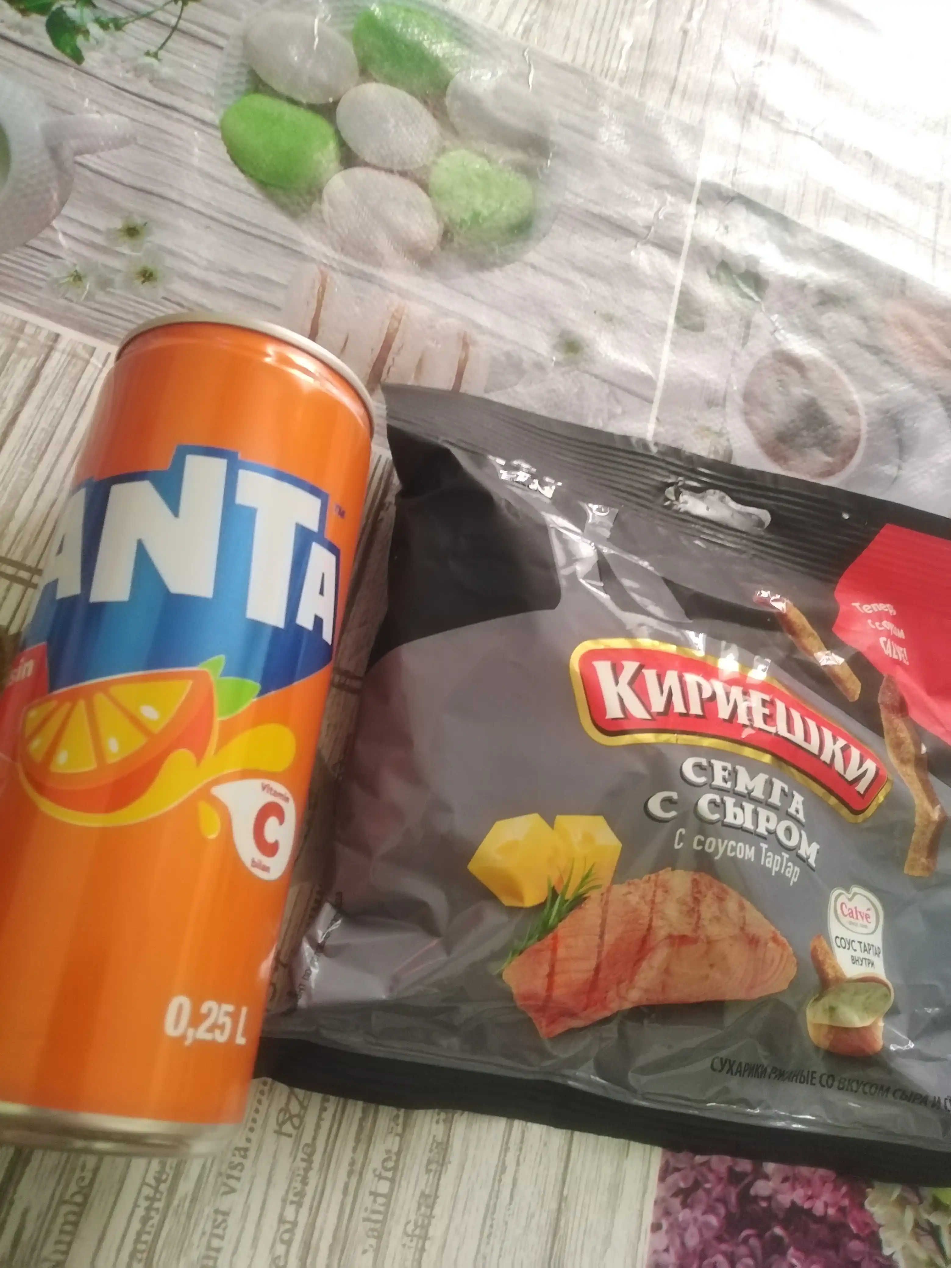 Gazlangan ichimlik Fanta Orange, 250 ml