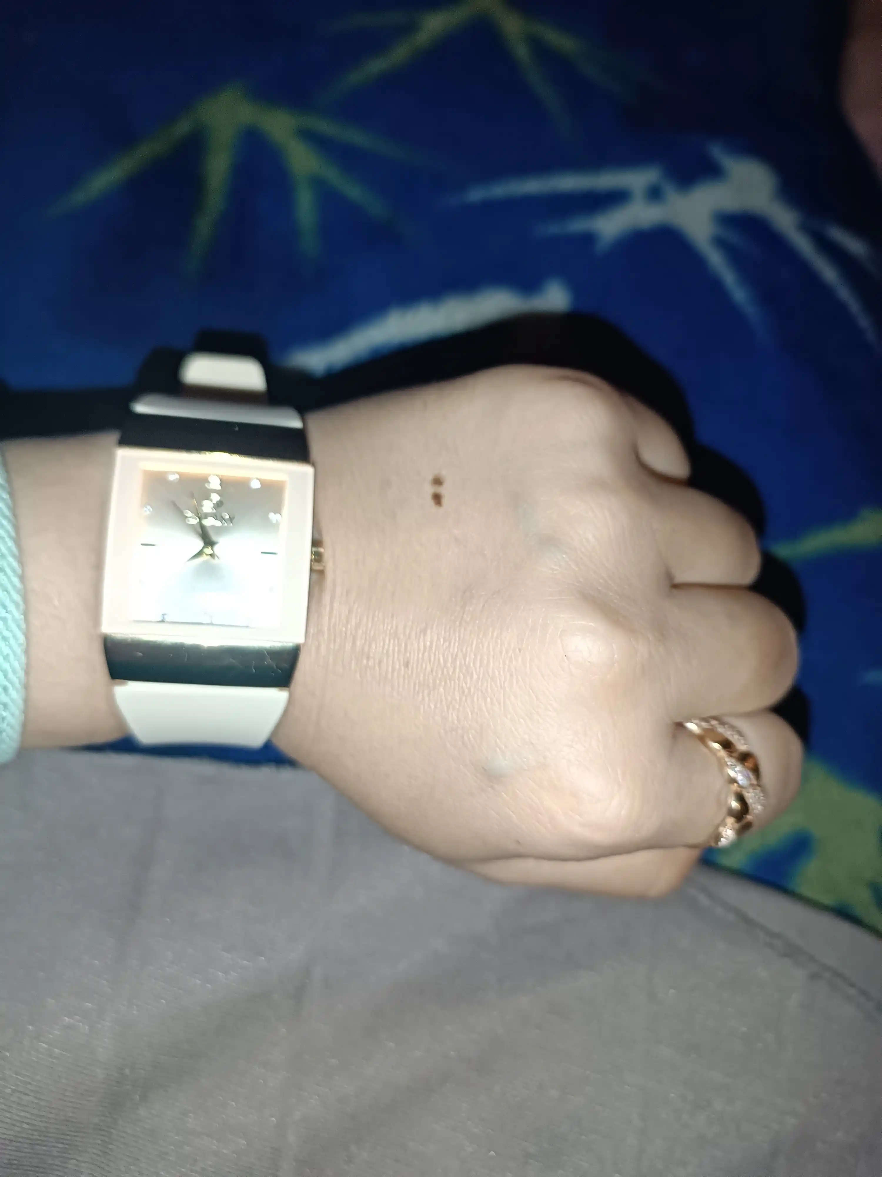 Женские наручные часы Galaxy, с кварцевым механизмом и силиконовым ремешком