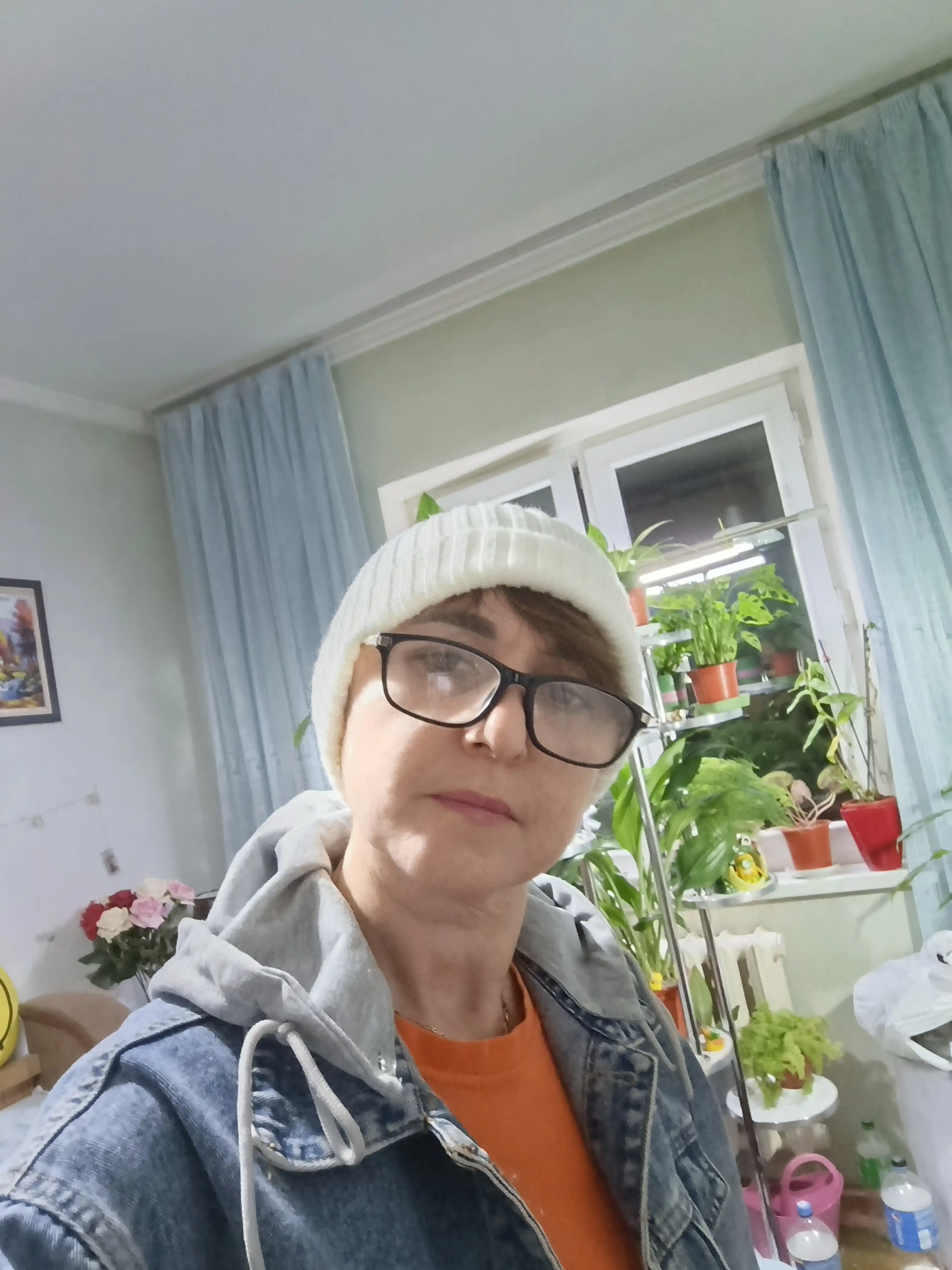 Женская шапка бини