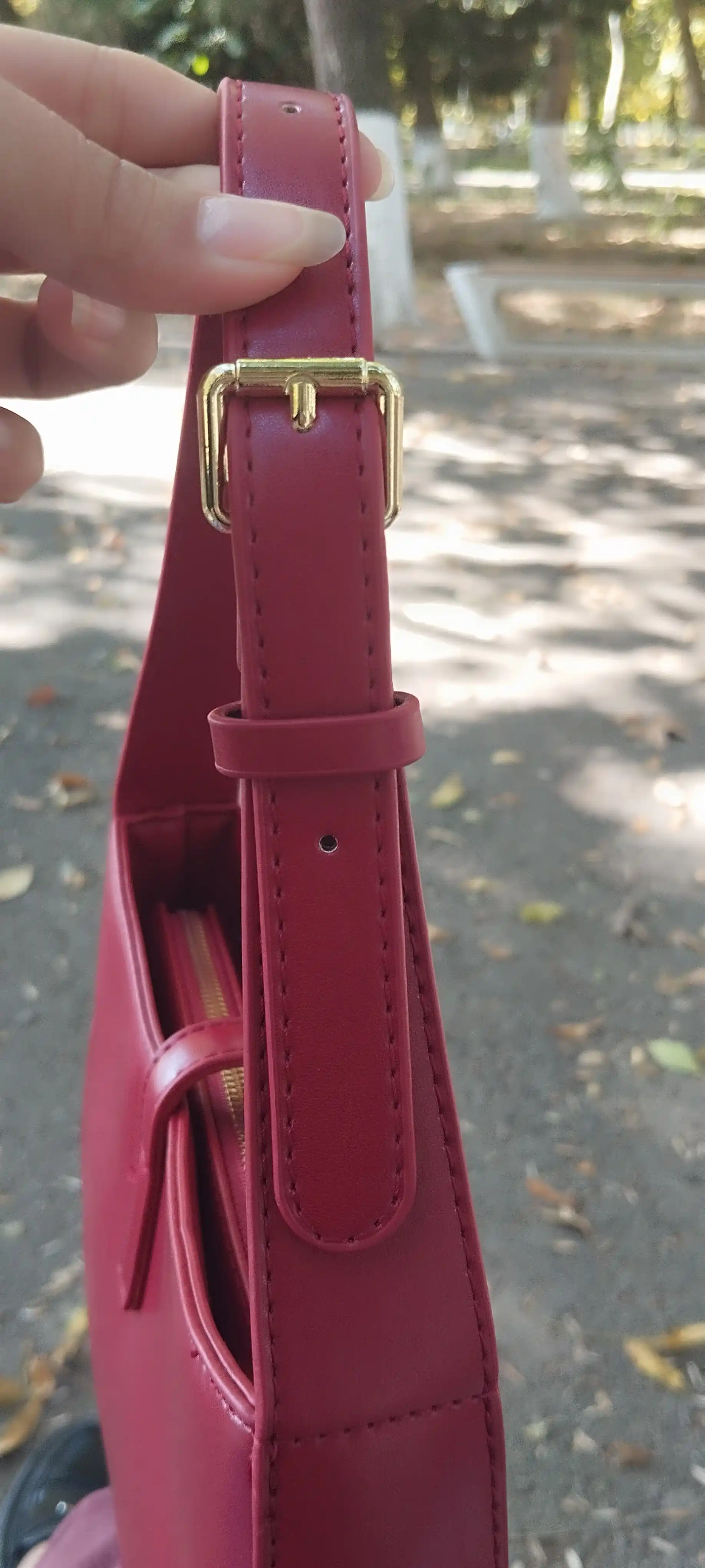 Женская сумка через плечо YSL