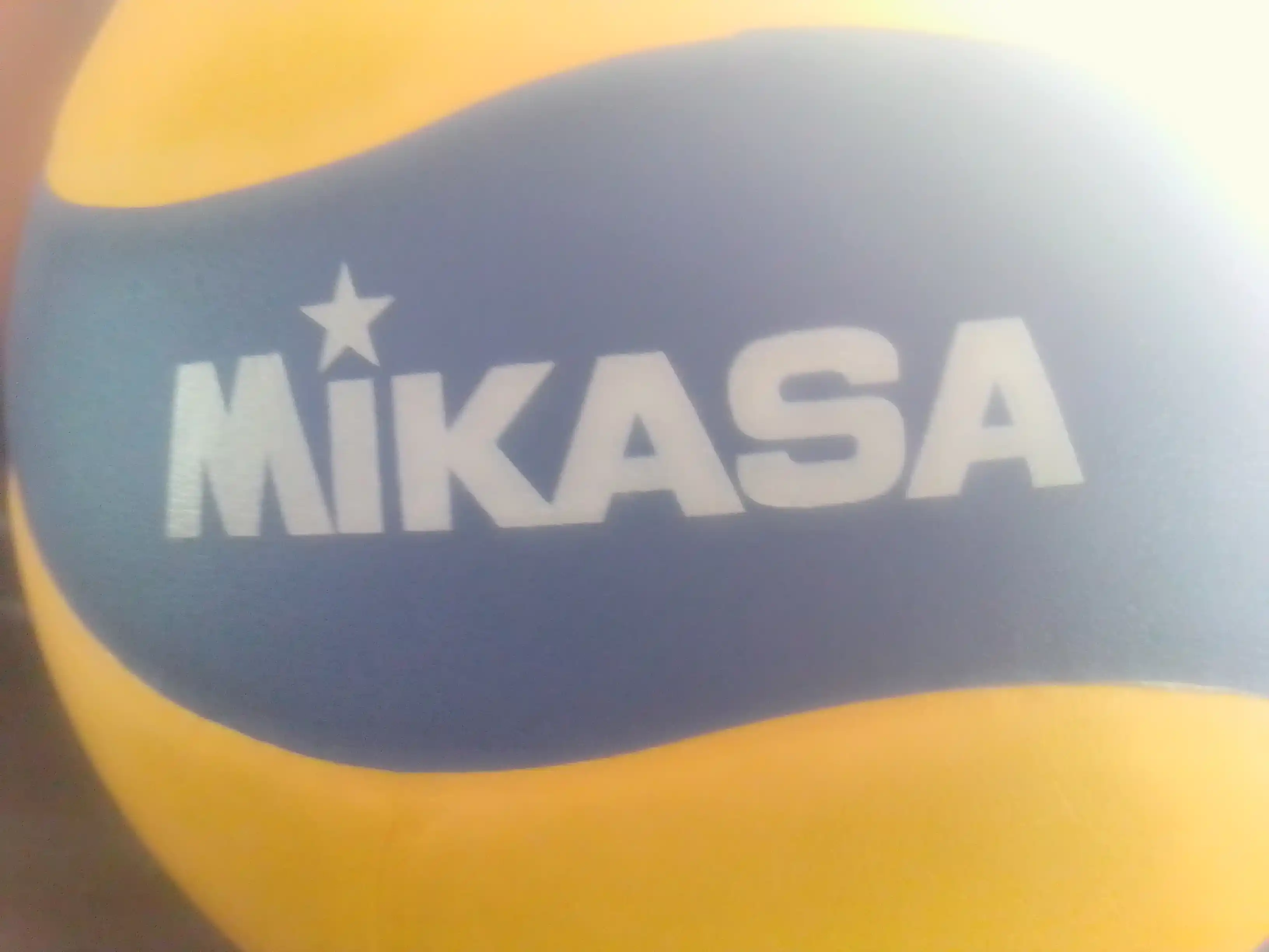 Voleybol to'pi Mikasa