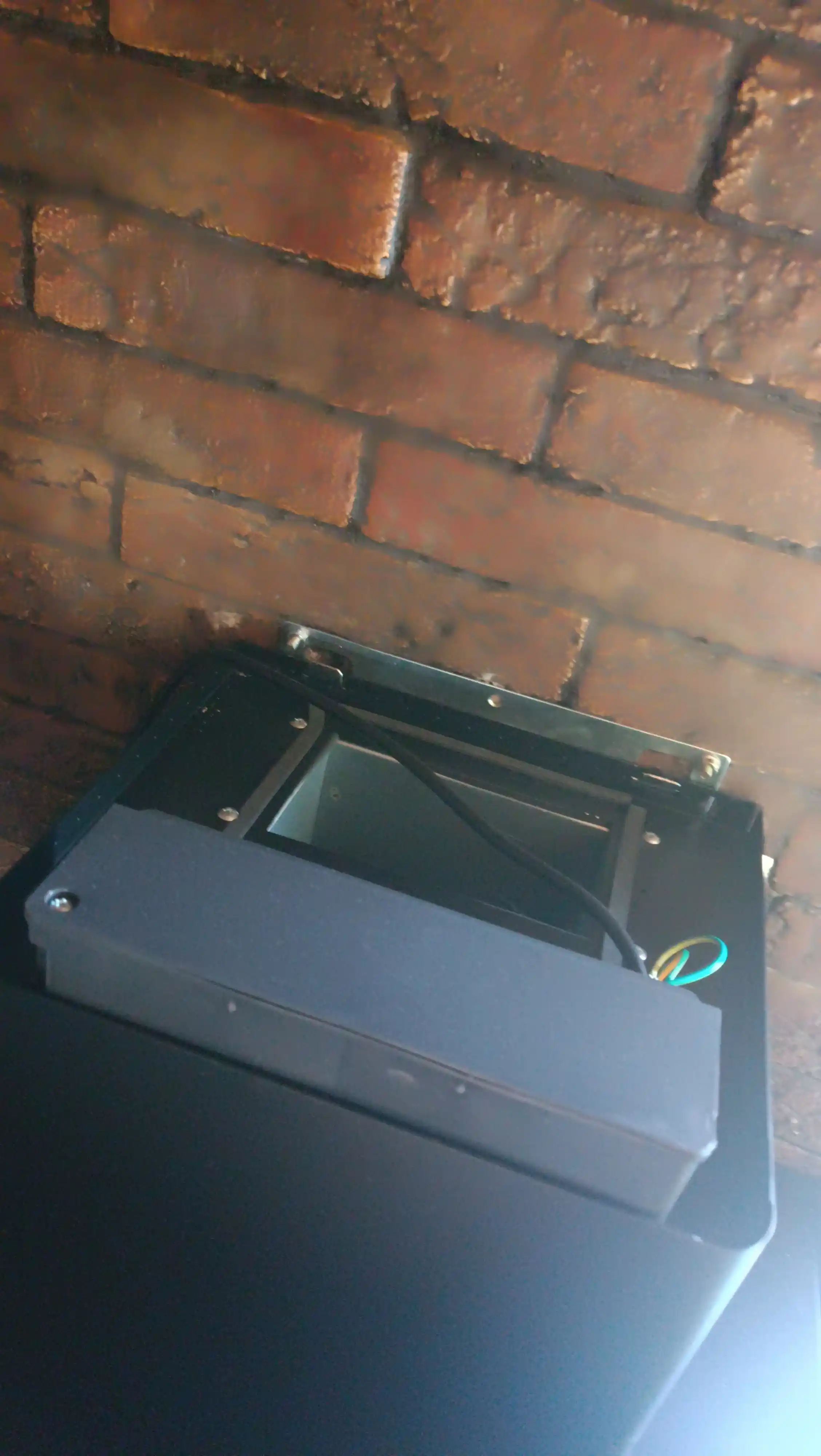 Вытяжка Goodwell T 4360 BL