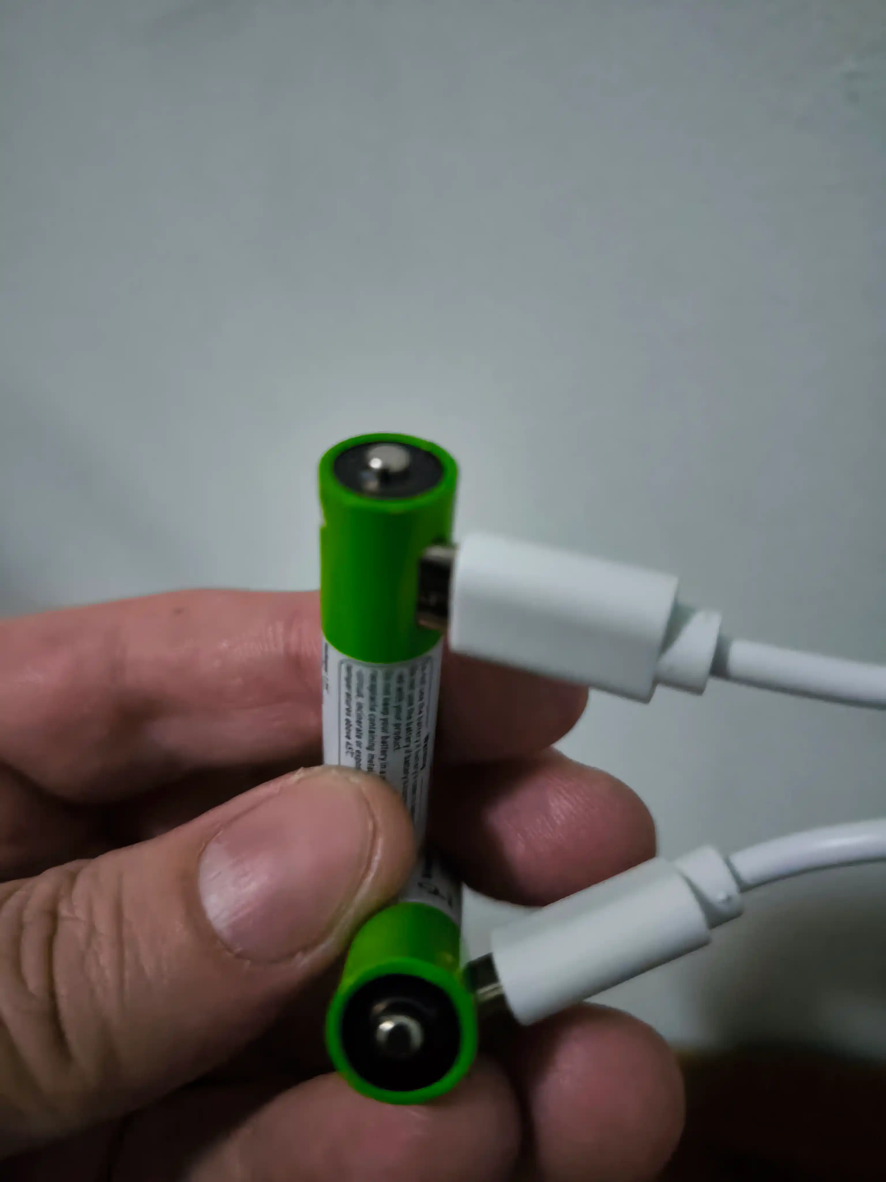 Qayta zaryadlanuvchi batareyalar AA/AAA, USB zaryadlovchi Type-C