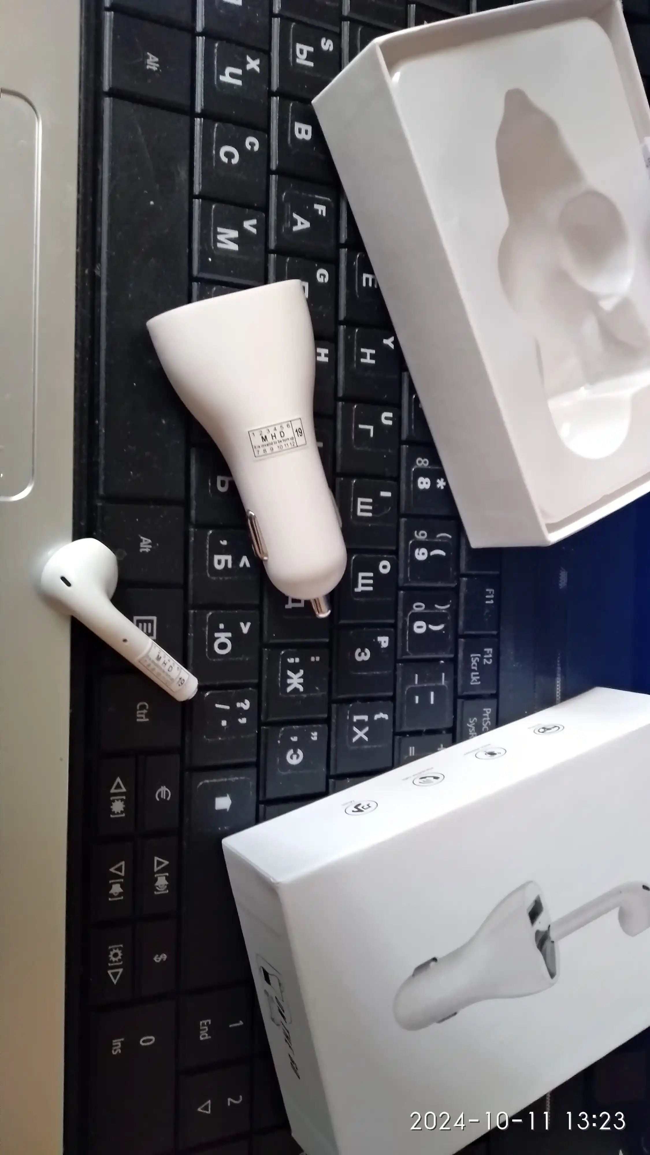 2-si 1-da avtomobil zaryadlovchi, USB port va naushnik, bluetooth eshitish vositasi