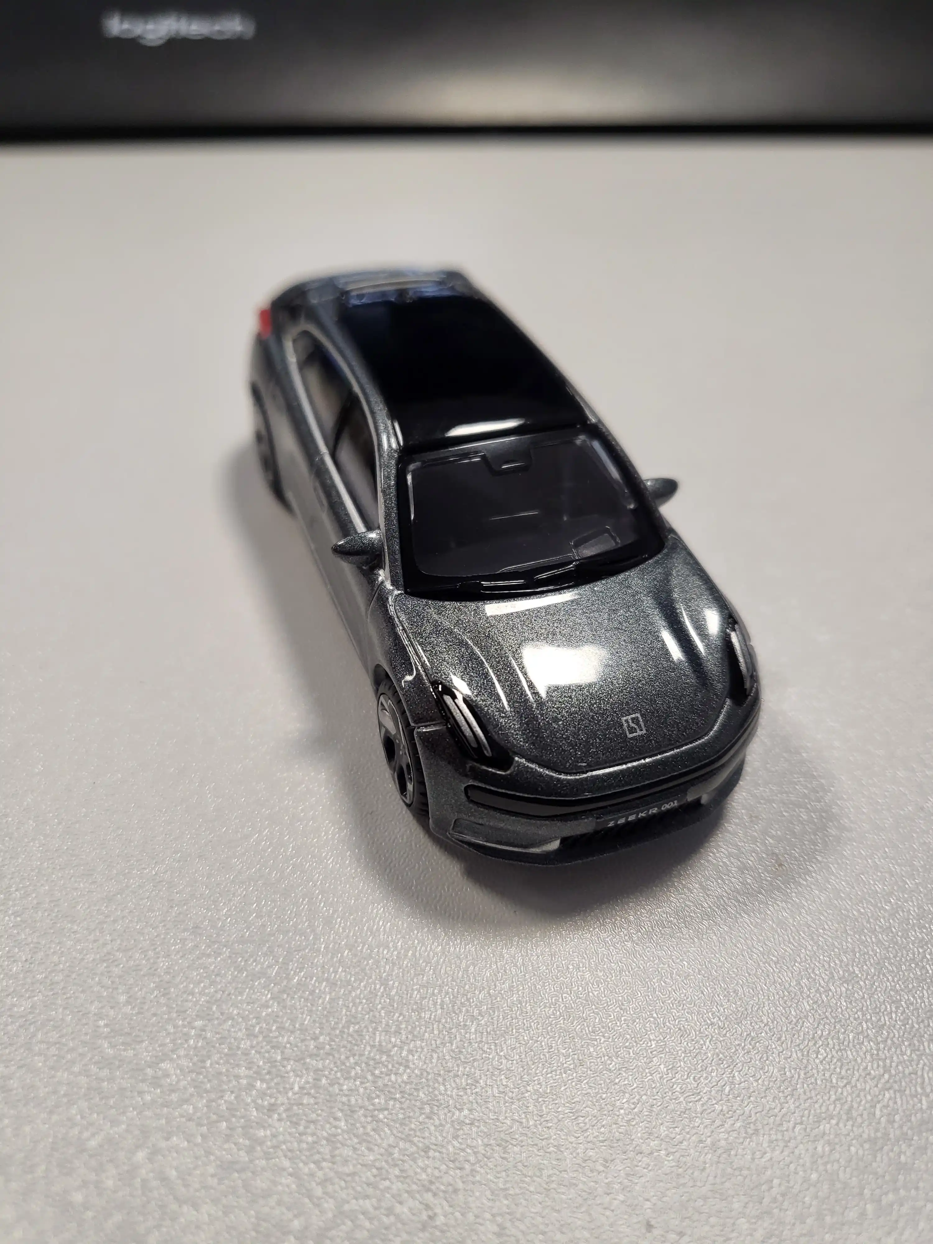 BBURAGO 1/64 kolleksiya o'yinchoq moshinasi: Mers, ZEEKR, NISSAN, BUGATTI, FORD