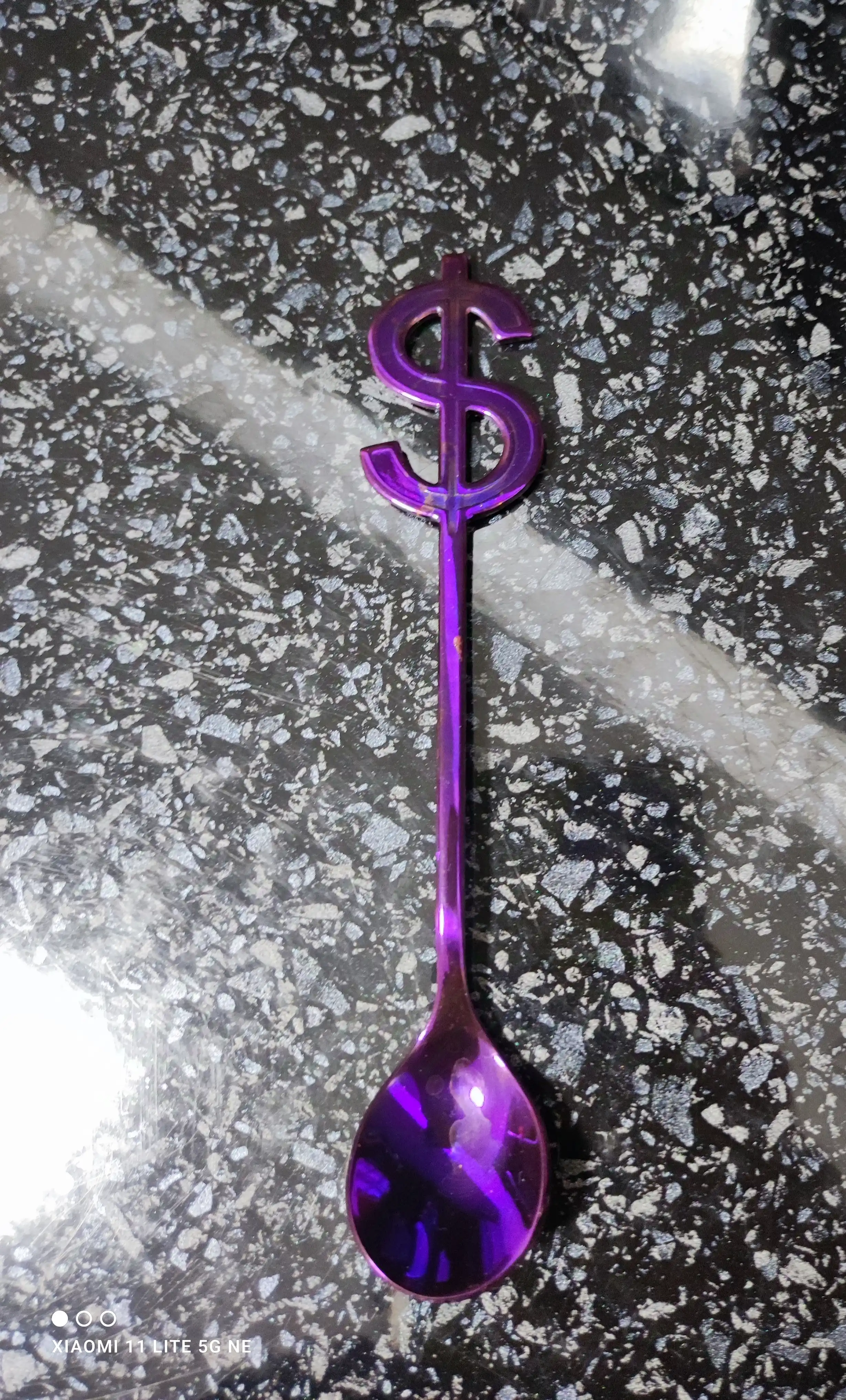Choy qoshiq-dollar, suvenir