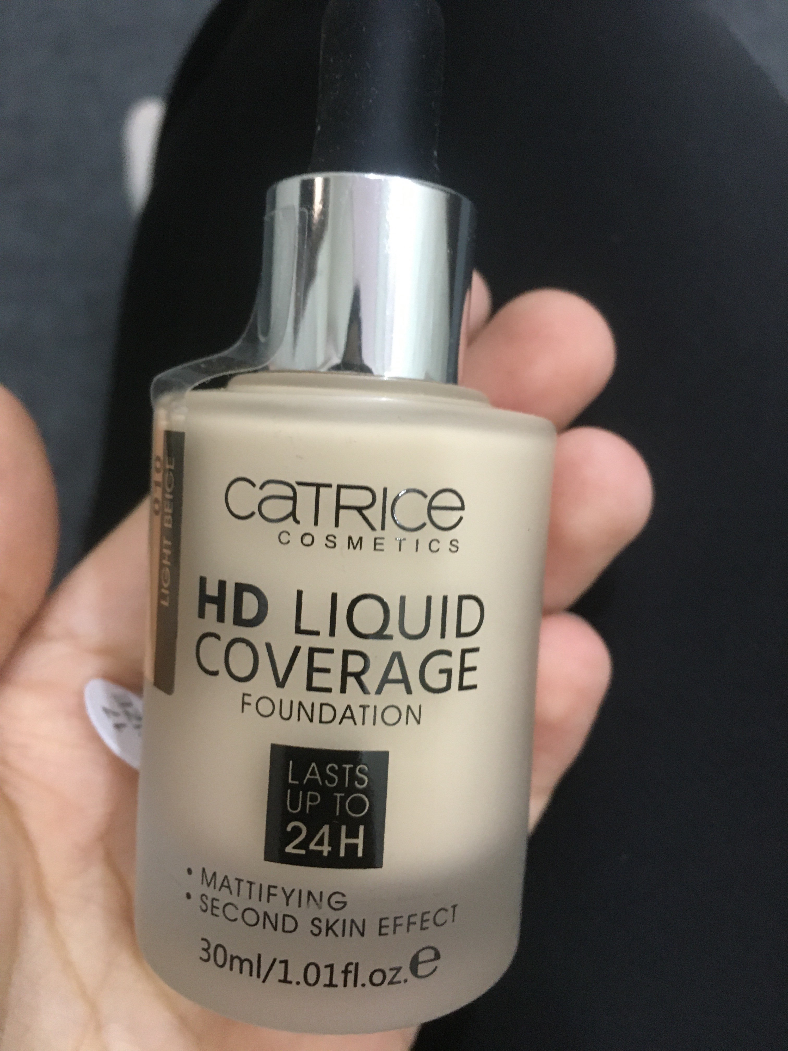 Tonal krem, suyuq asos, teri rangini tekislaydi, yuqori chidamlilik, 30 ml