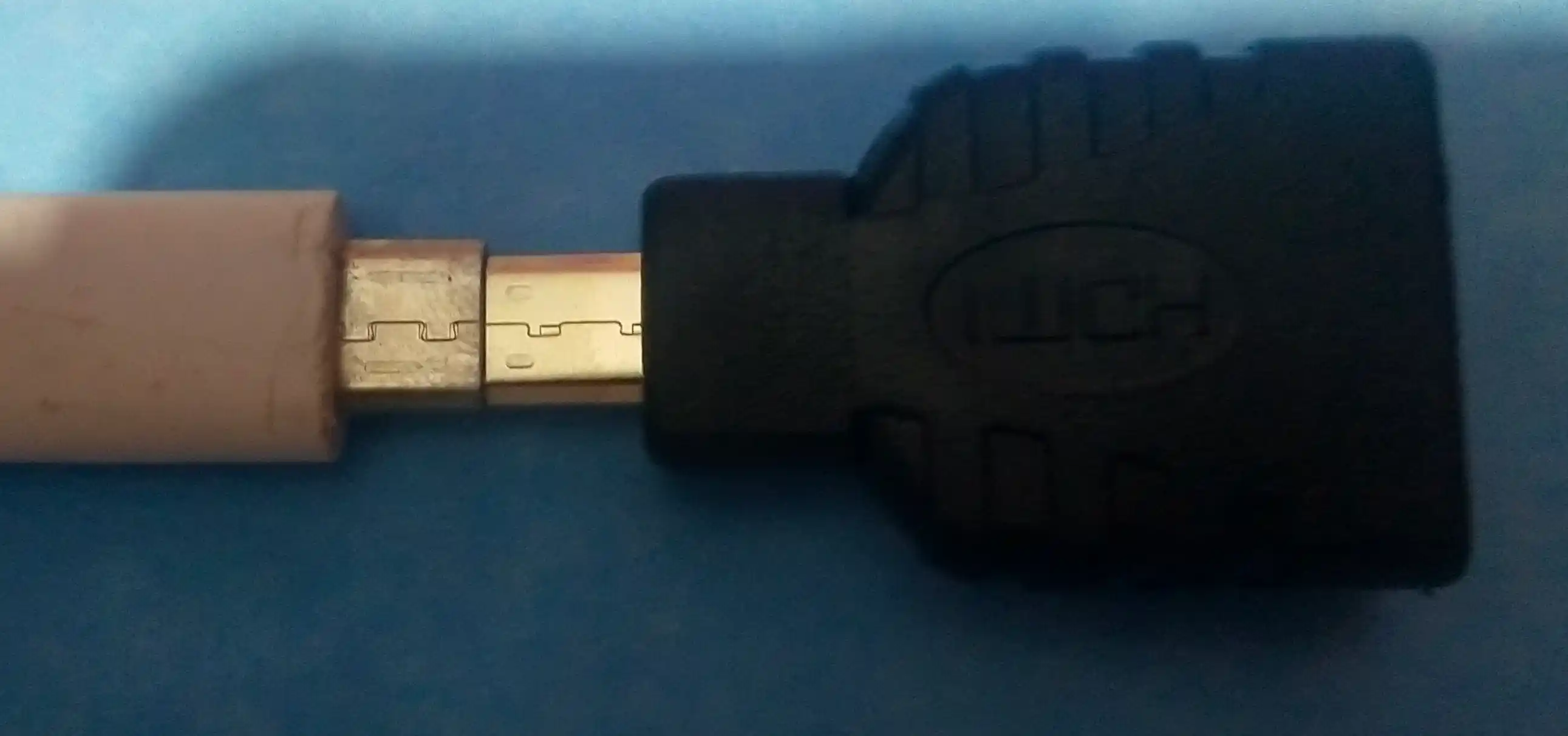 Mikro HDMI adapteri