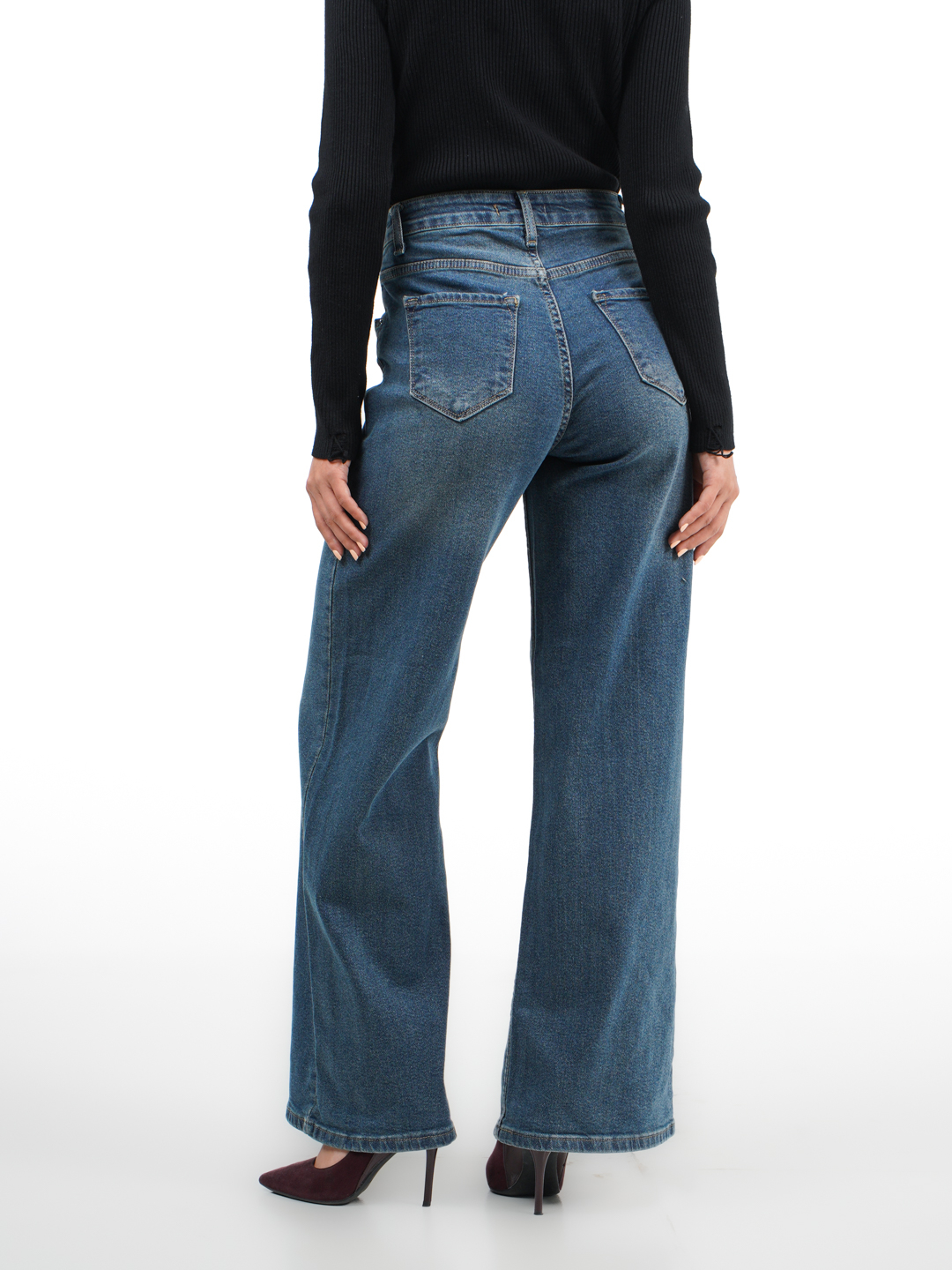 Buvilar bilan rus pornosini tomosha qiling