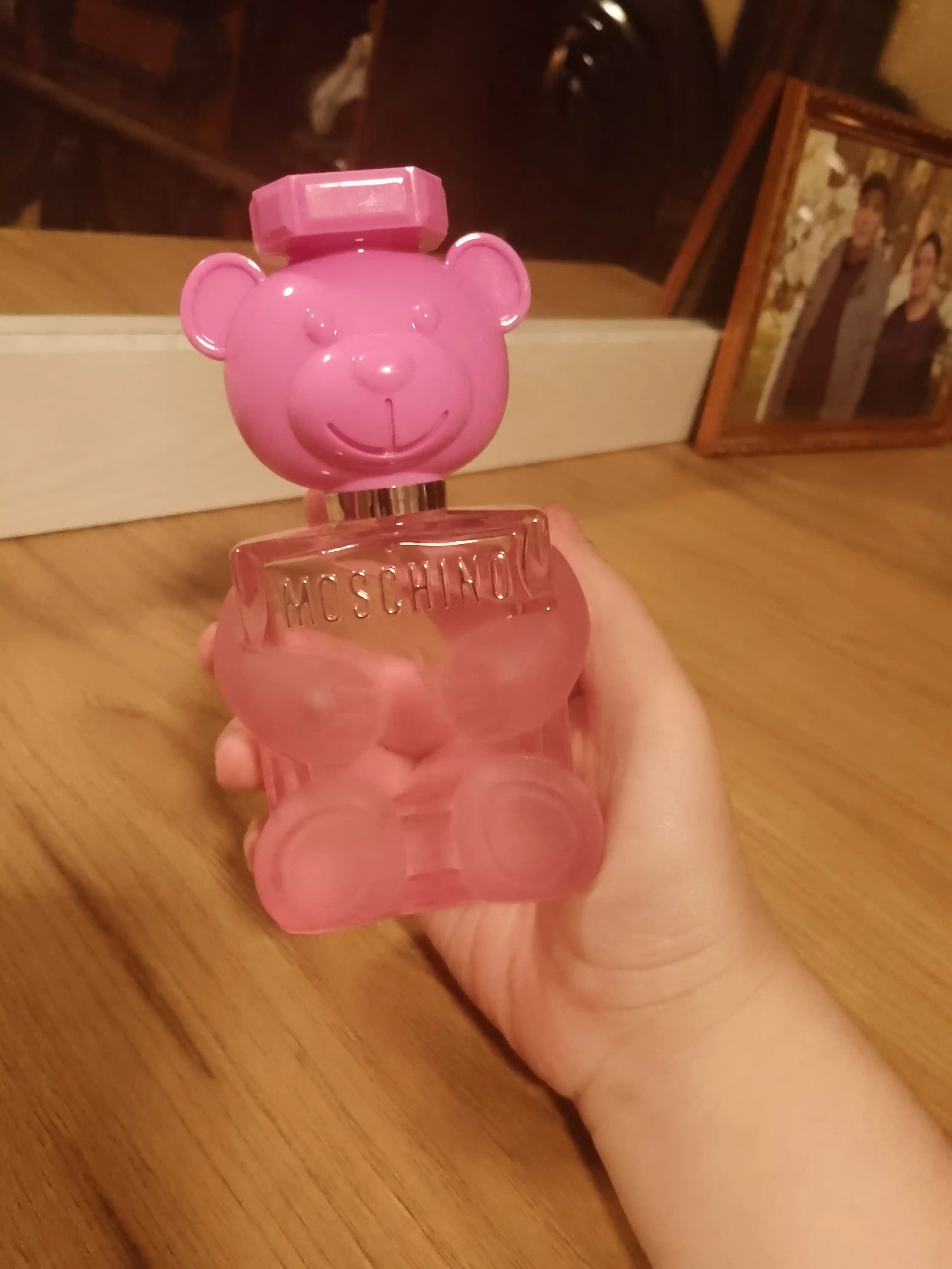 Atir Moschino Toy 2 Bubble Gum, ayollar uchun xushbo'y hid