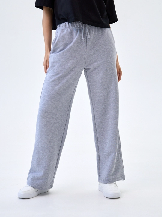 Ayollar uchun sport shimlari, jogger NEO