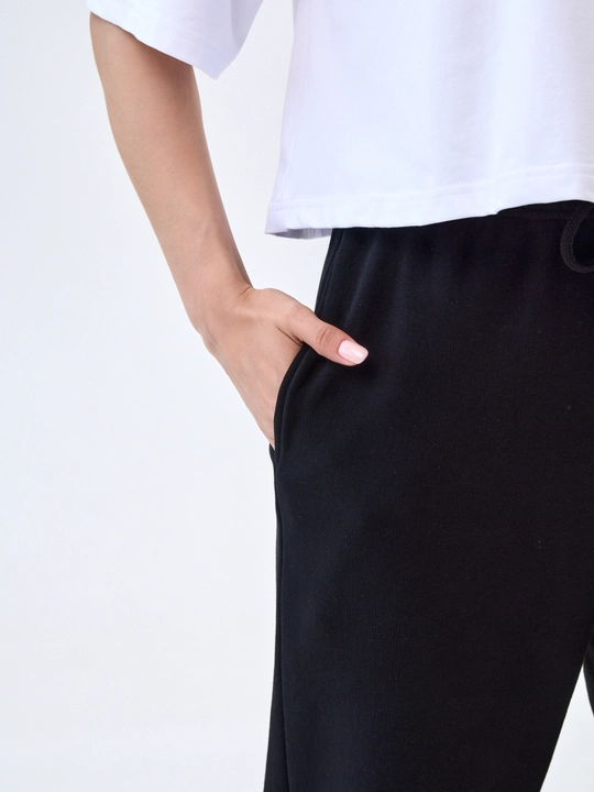 Ayollar uchun sport shimlari, jogger NEO