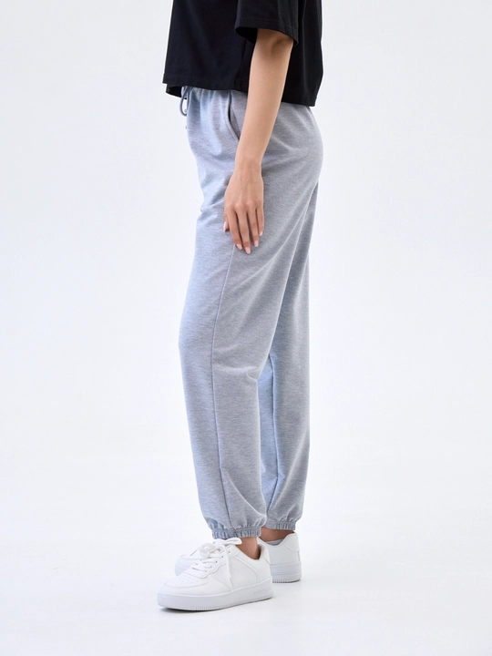 Ayollar uchun sport shimlari, jogger NEO